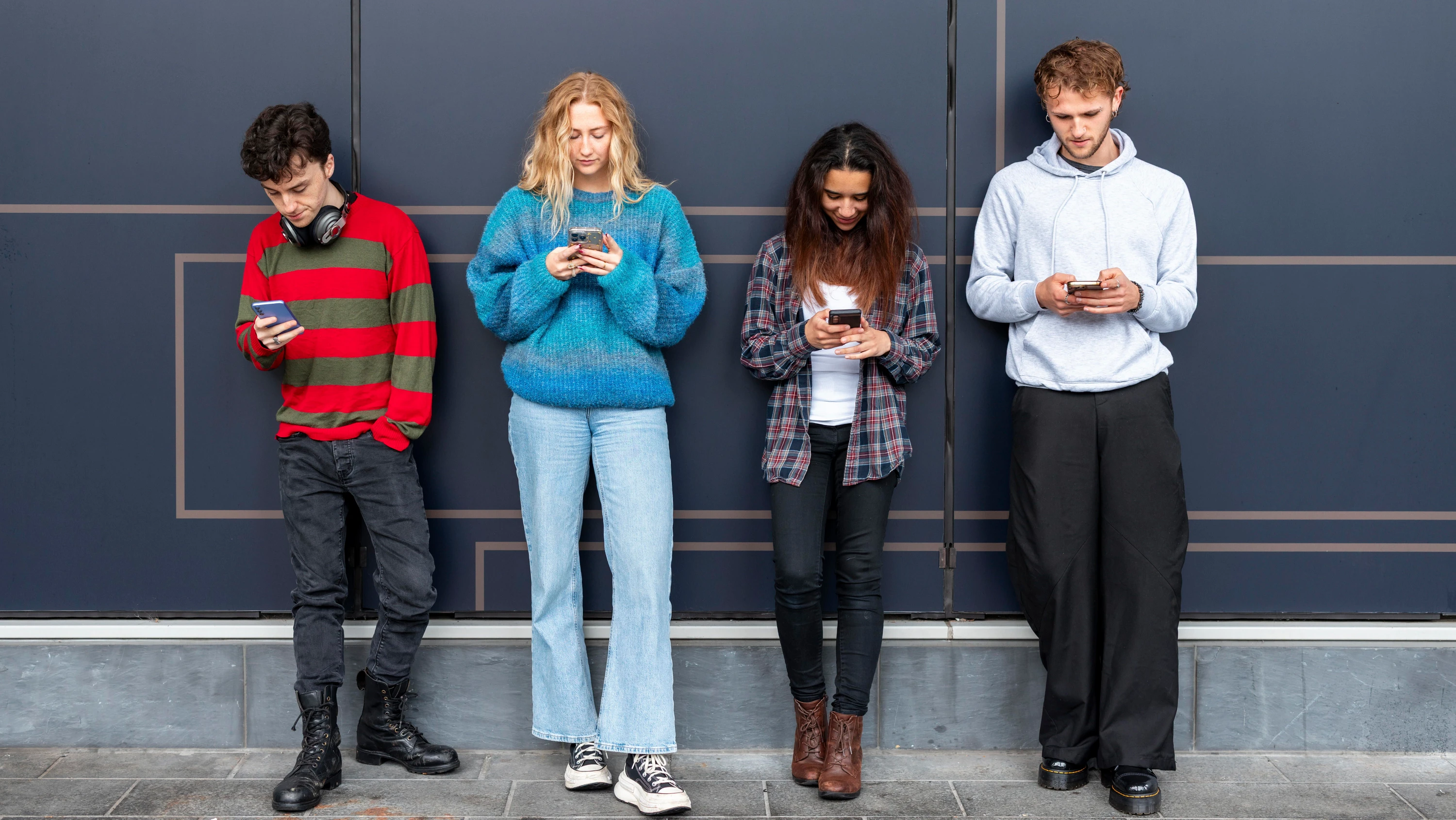 Social-Media-Verbot: Wer rettet uns vor den sozialen Medien?