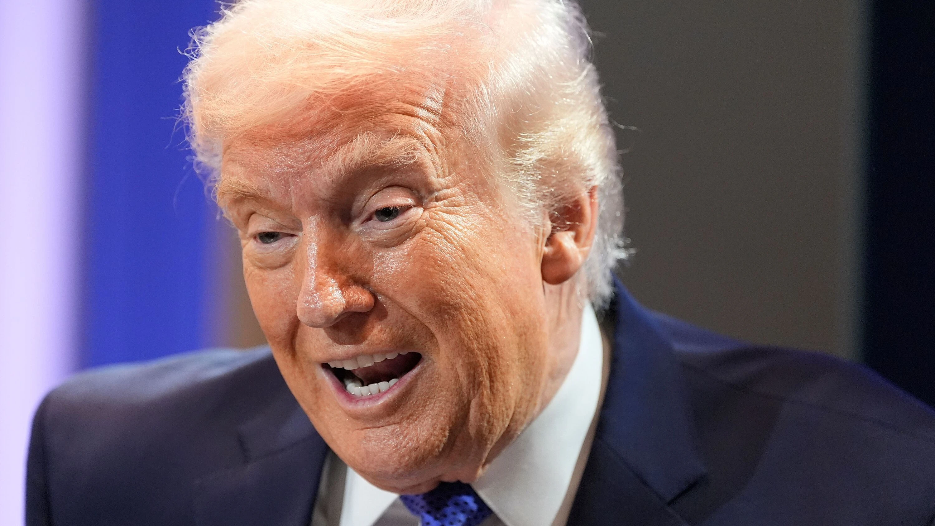 Vor Fusion mit Warner Bros.: Trump droht Netflix: „Werft Sie raus!“