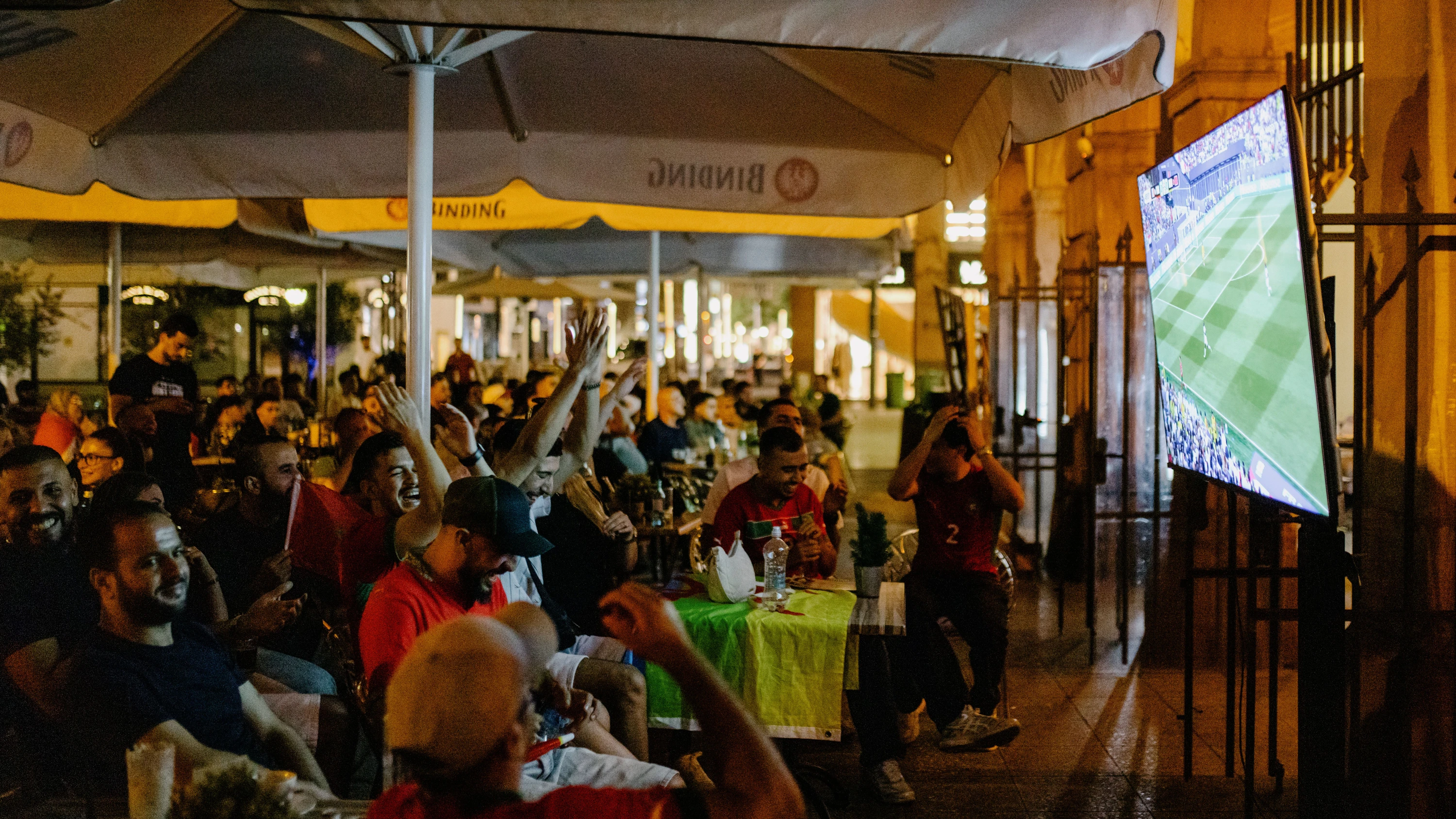 Fussball-WM in den Pubs: Auch ohne Deutschland fließt das Bier