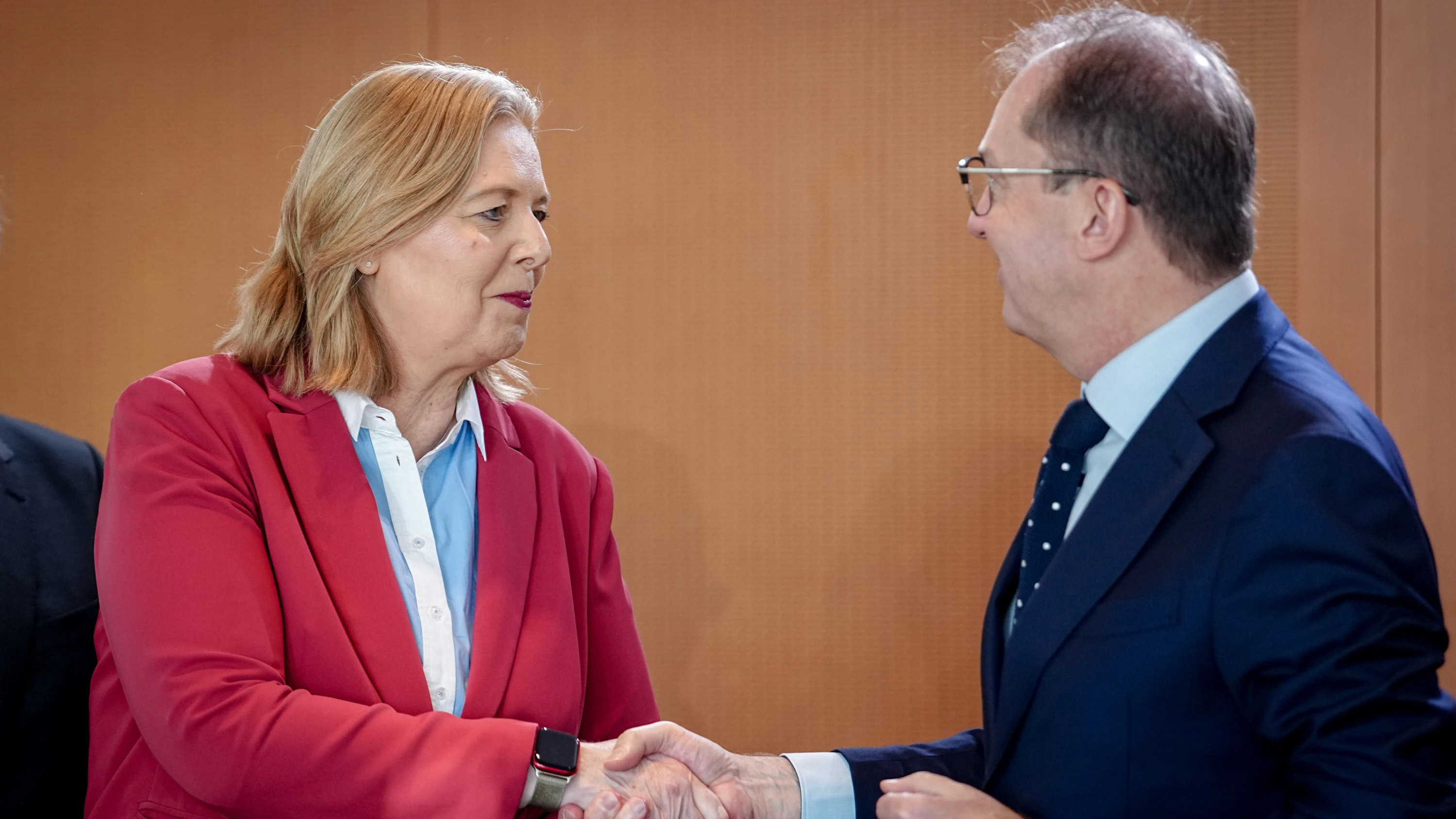 Deutschland-Liveblog: Bas und Dobrindt legen Zehn-Punkte-Plan zu Sozialbetrug vor