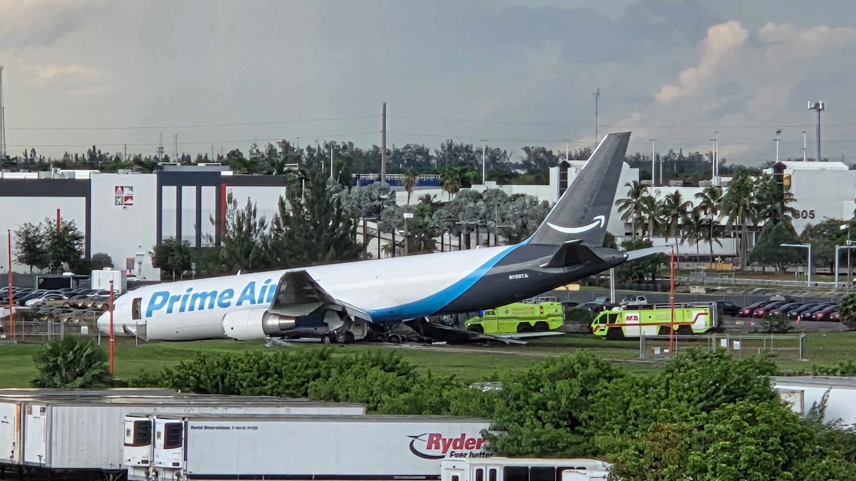 Vor Unglück in Miami: „Zu schnell“: Pilot des Amazon-Frachtjets warnte noch