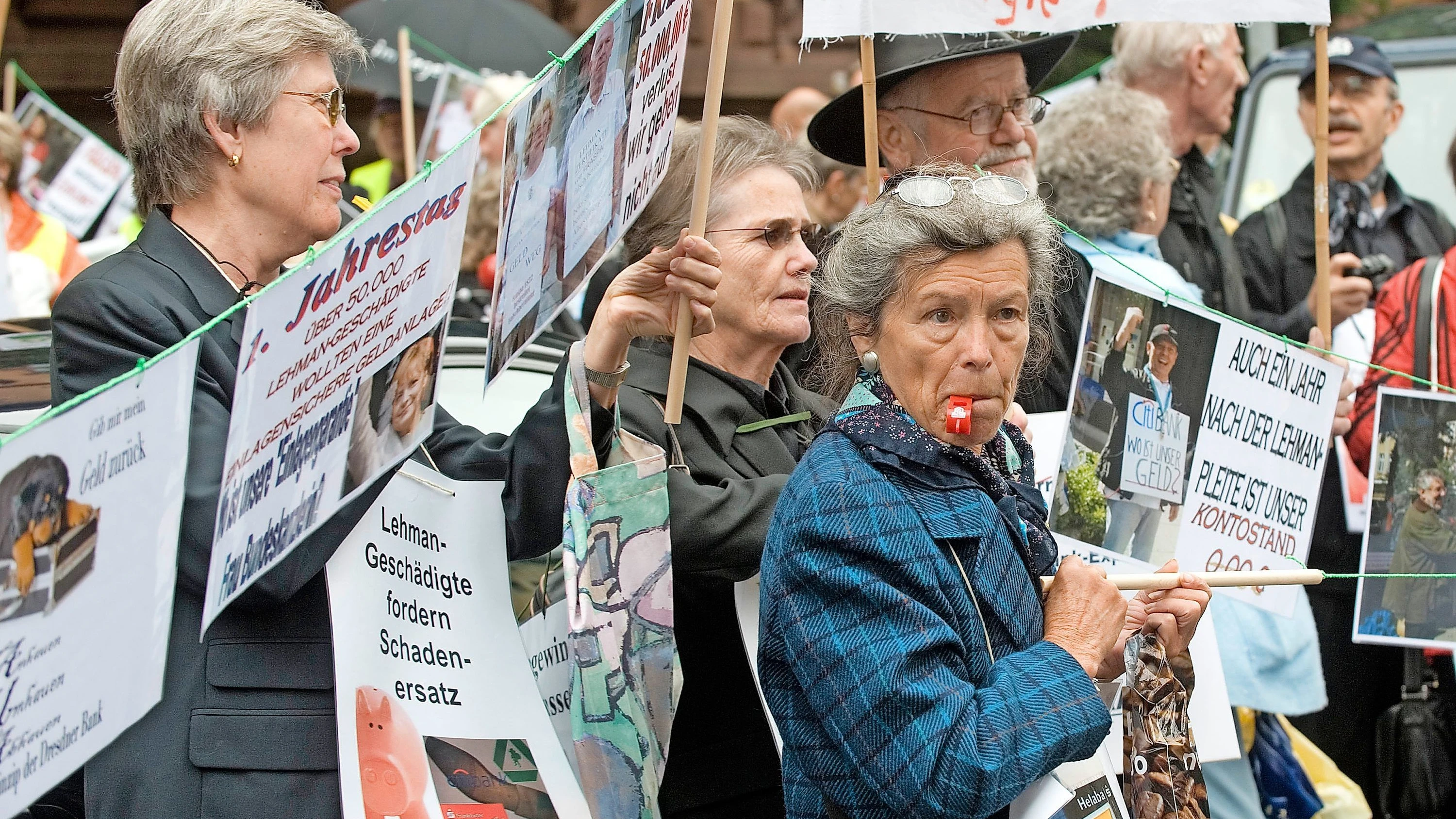 Riskante Zertifikate: Bitte lesen Sie diese Warnhinweise nicht! Riskante Zertifikate: Bitte lesen Sie diese Warnhinweise nicht!