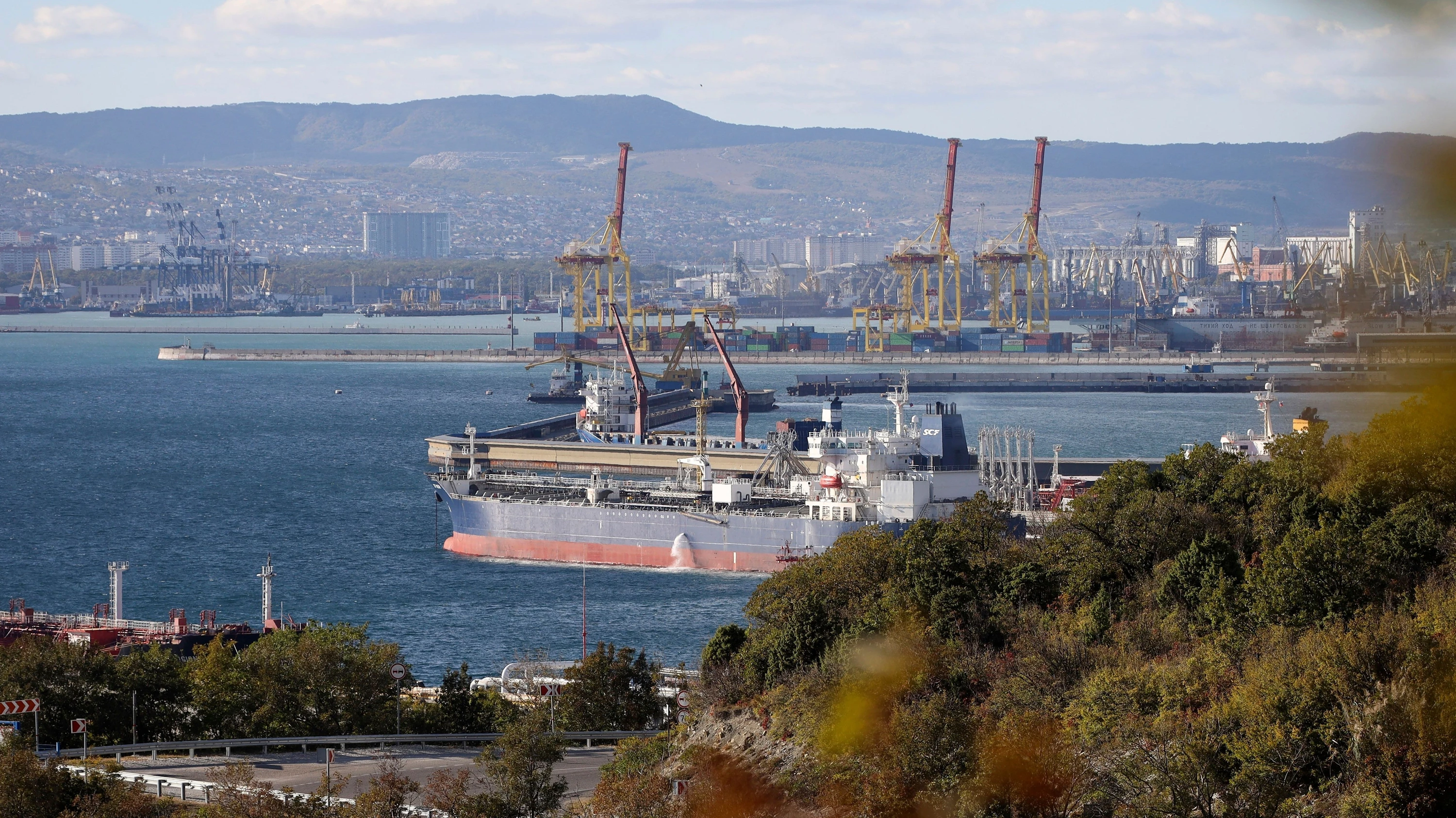 Liveblog Ukrainekrieg: Ukraine greift russische Marinebasis Noworossijsk an