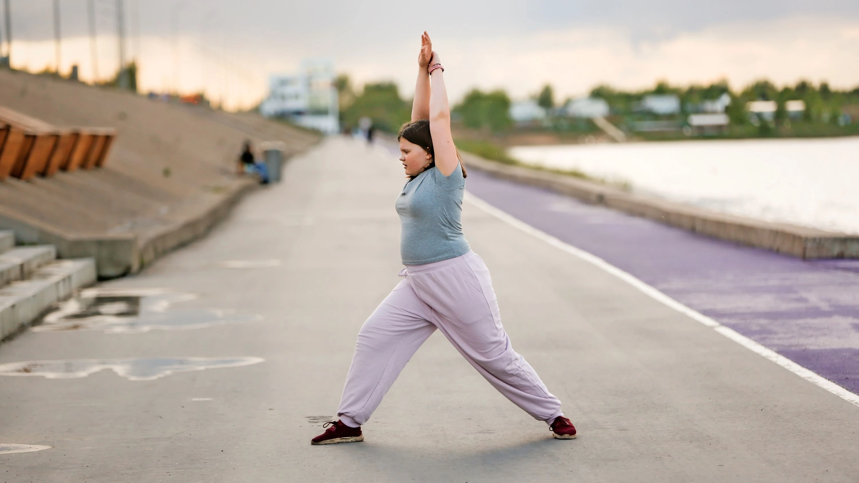 Therapien bei Adipositas: Was hilft übergewichtigen Kindern beim Abnehmen?