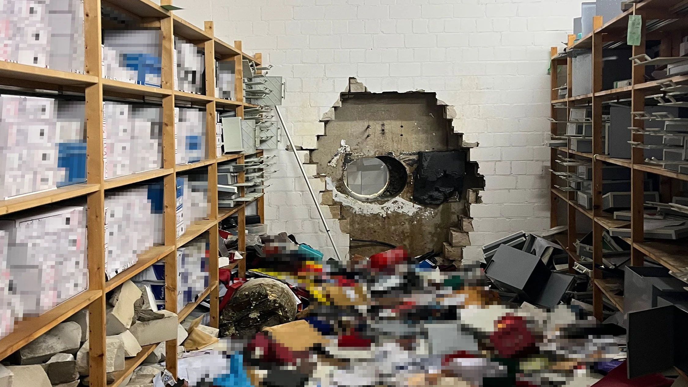 Millionen-Coup von Gelsenkirchen: 120 zusätzliche Polizisten suchen Täter Millionen-Coup von Gelsenkirchen: 120 zusätzliche Polizisten suchen Täter