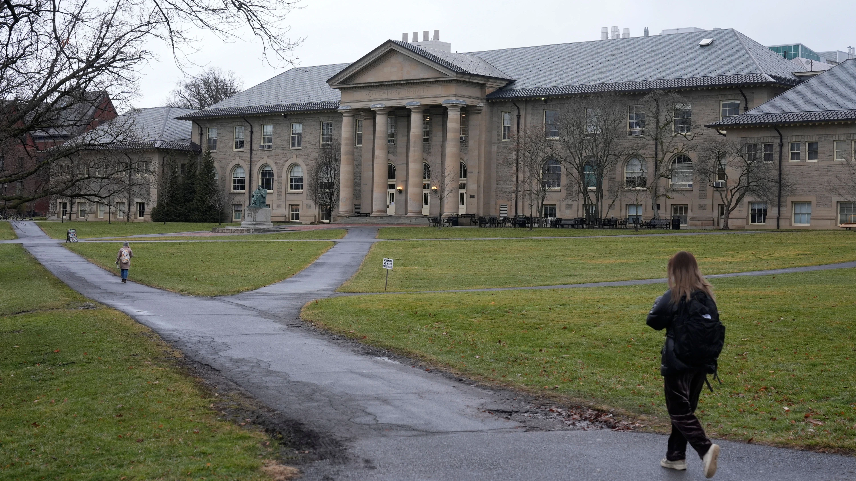 Cornell-Universität: Neue Details zu Vergewaltigungsvorwürfen erhöhen Druck auf US-Eliteuni Cornell-Universität: Neue Details zu Vergewaltigungsvorwürfen erhöhen Druck auf US-Eliteuni