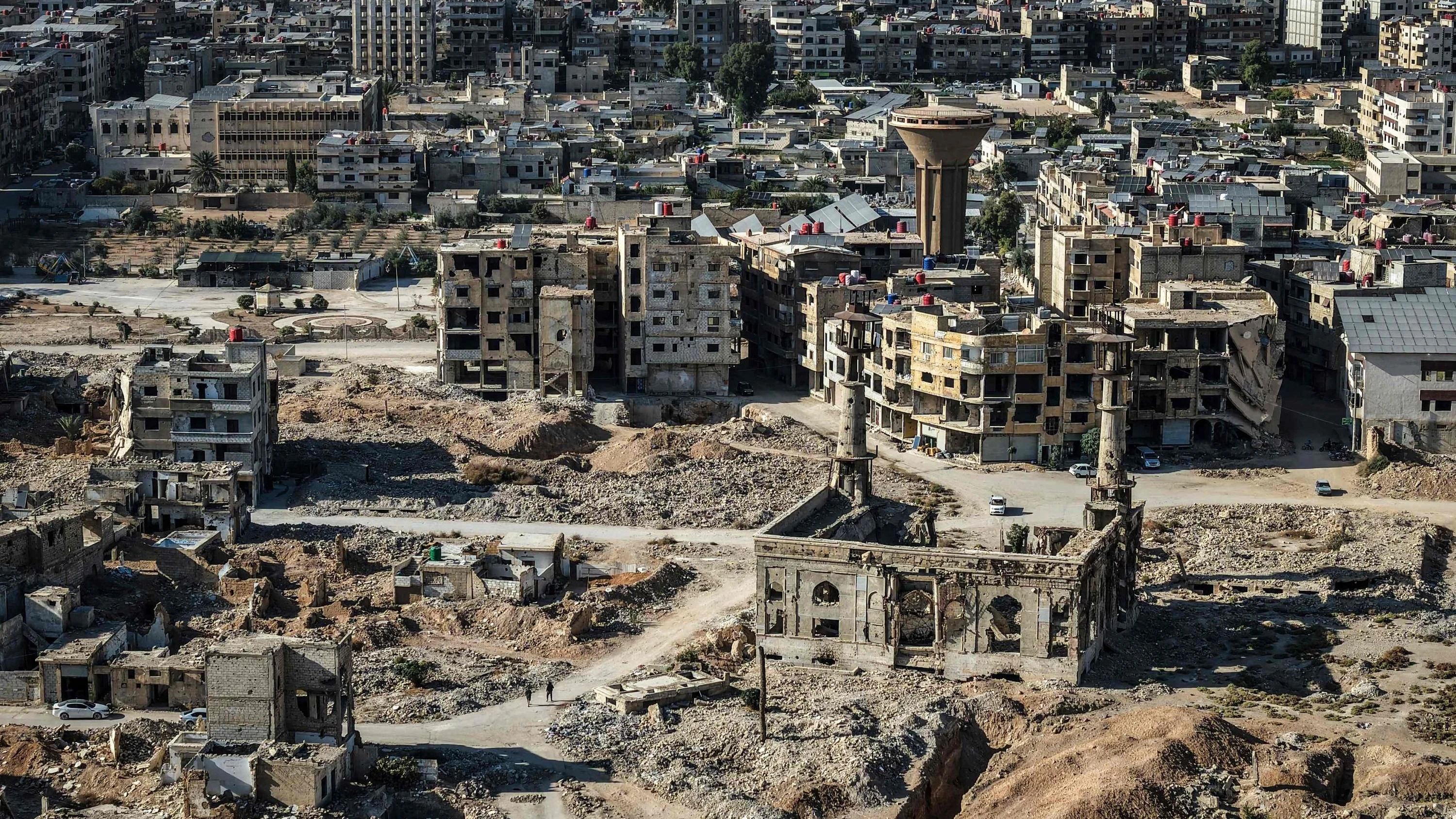 Zerstörung und Gewalt: Kann man in Syrien in Würde leben? Zerstörung und Gewalt: Kann man in Syrien in Würde leben?