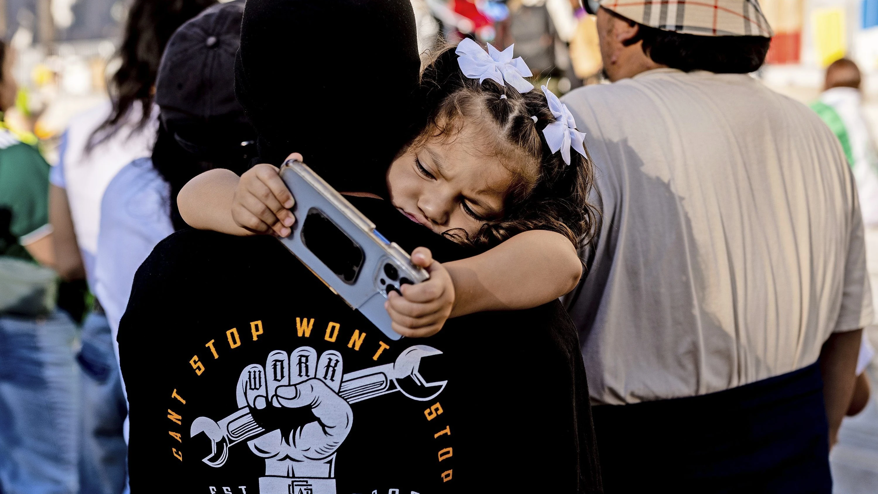 Onlineplattformen vor Gericht: Werden Nutzer durch Meta und Co. depressiv?