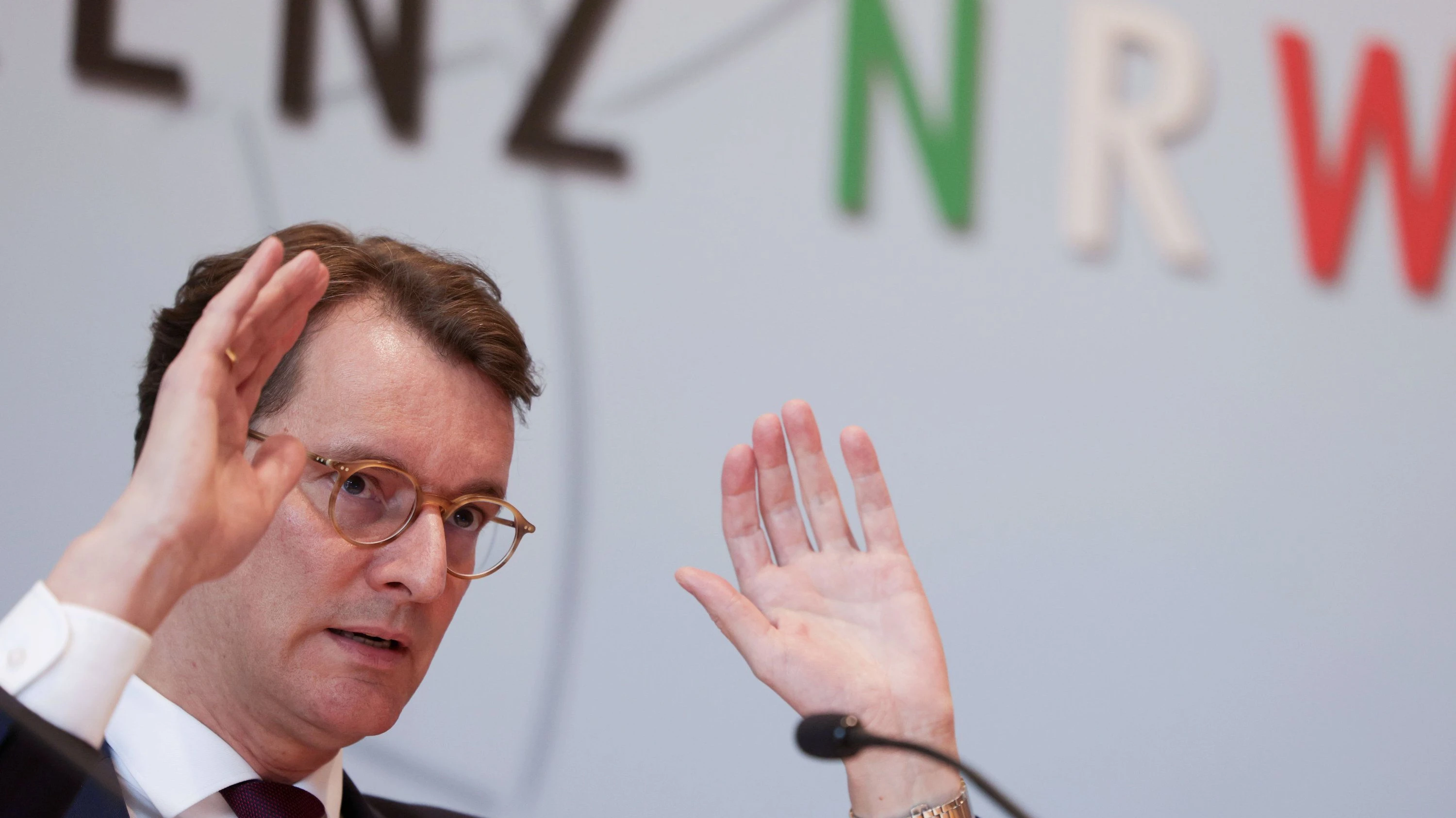 Liveblog Bundespolitik: Wüst verlangt Ausgleich für Kosten durch Bundesgesetze