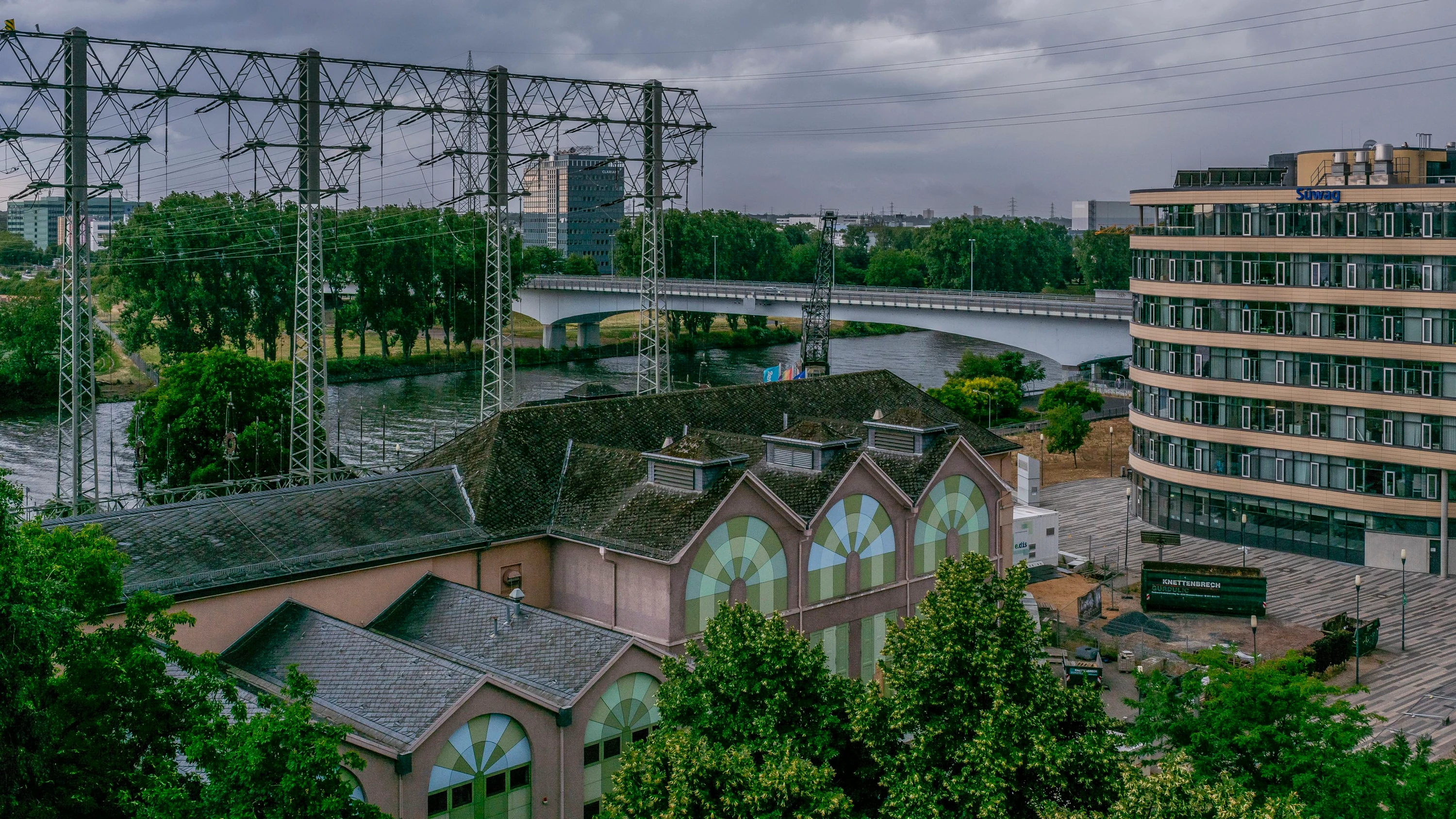 Trotz Irankriegs: Süwag hält Preise für Strom und Gas stabil