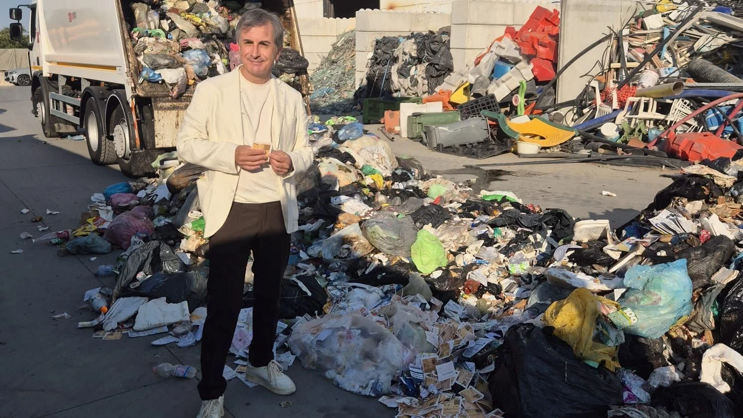 Nach stundenlanger Suche: Italienische Müllabfuhr findet verlorenen Lottoschein mit Millionengewinn