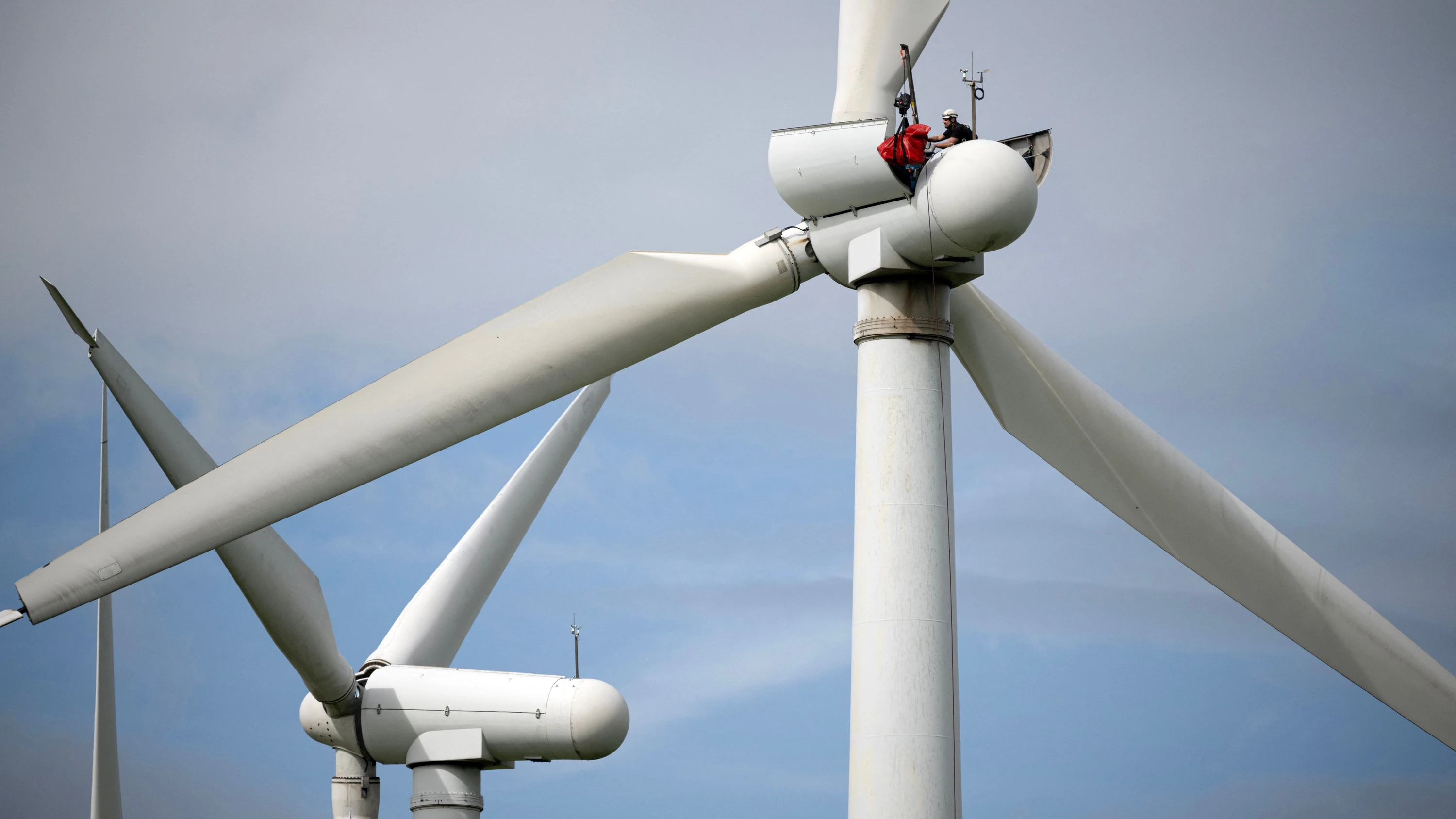 Business-Ticker: Shell verkauft europäisches Onshore-Geschäft an Total