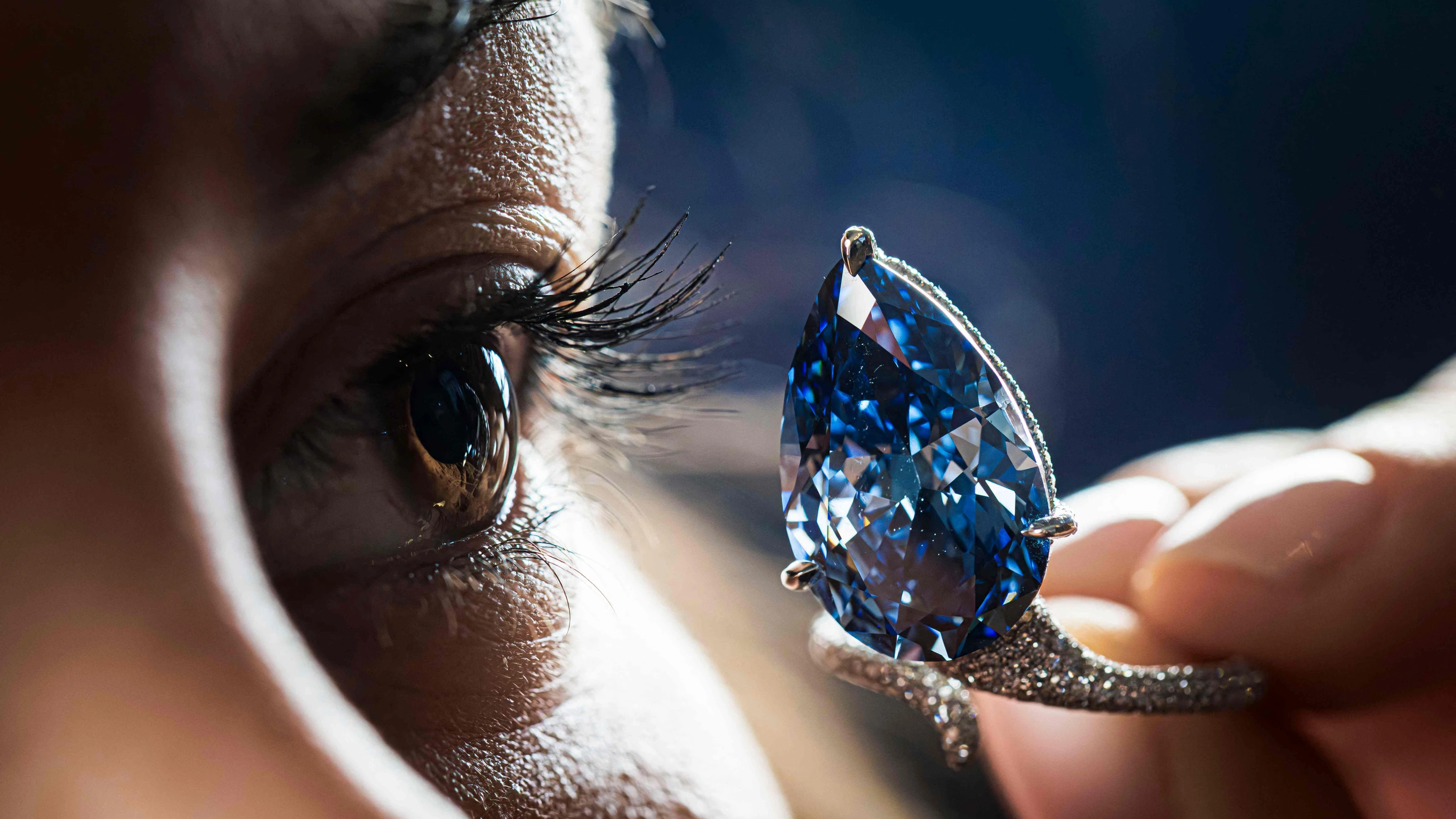 (+) Edelsteine: Wie erkennt man, ob ein Diamant künstlich ist?