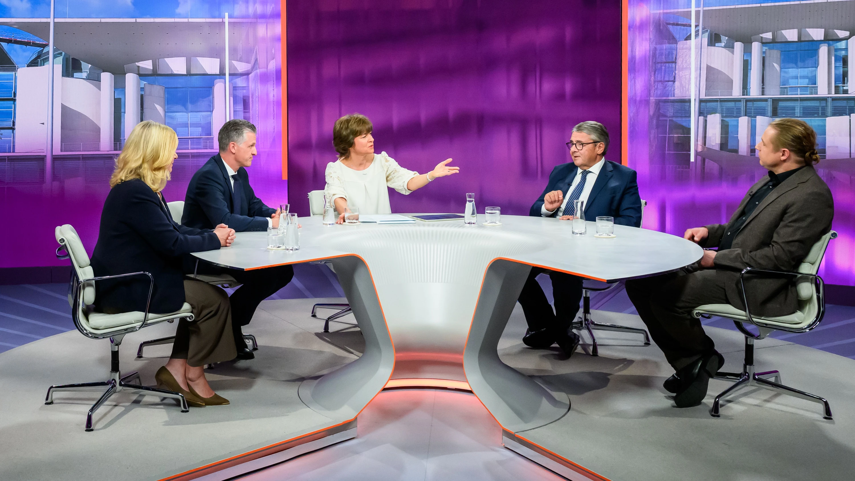TV-Kritik „Illner spezial“: Rissige Brandmauern