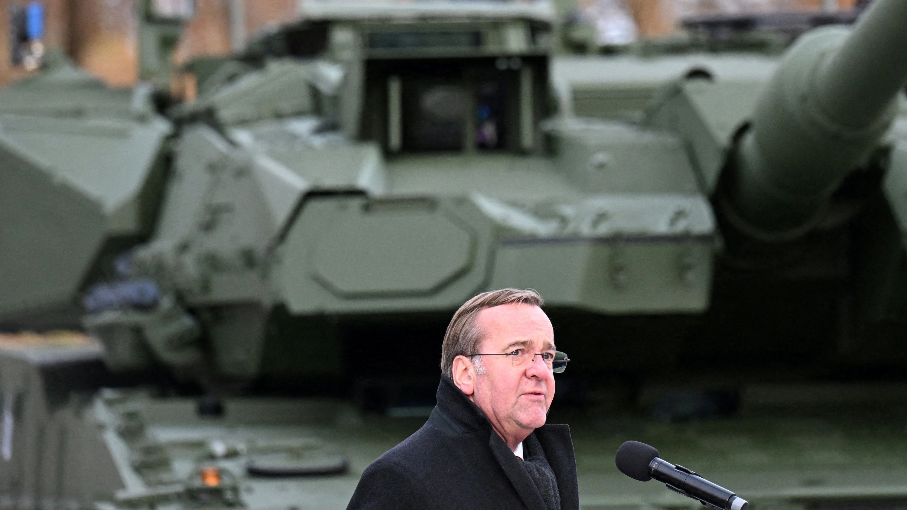 Business-Ticker: Deutschland will mit 40 Prozent bei Panzerbauer KNDS einsteigen