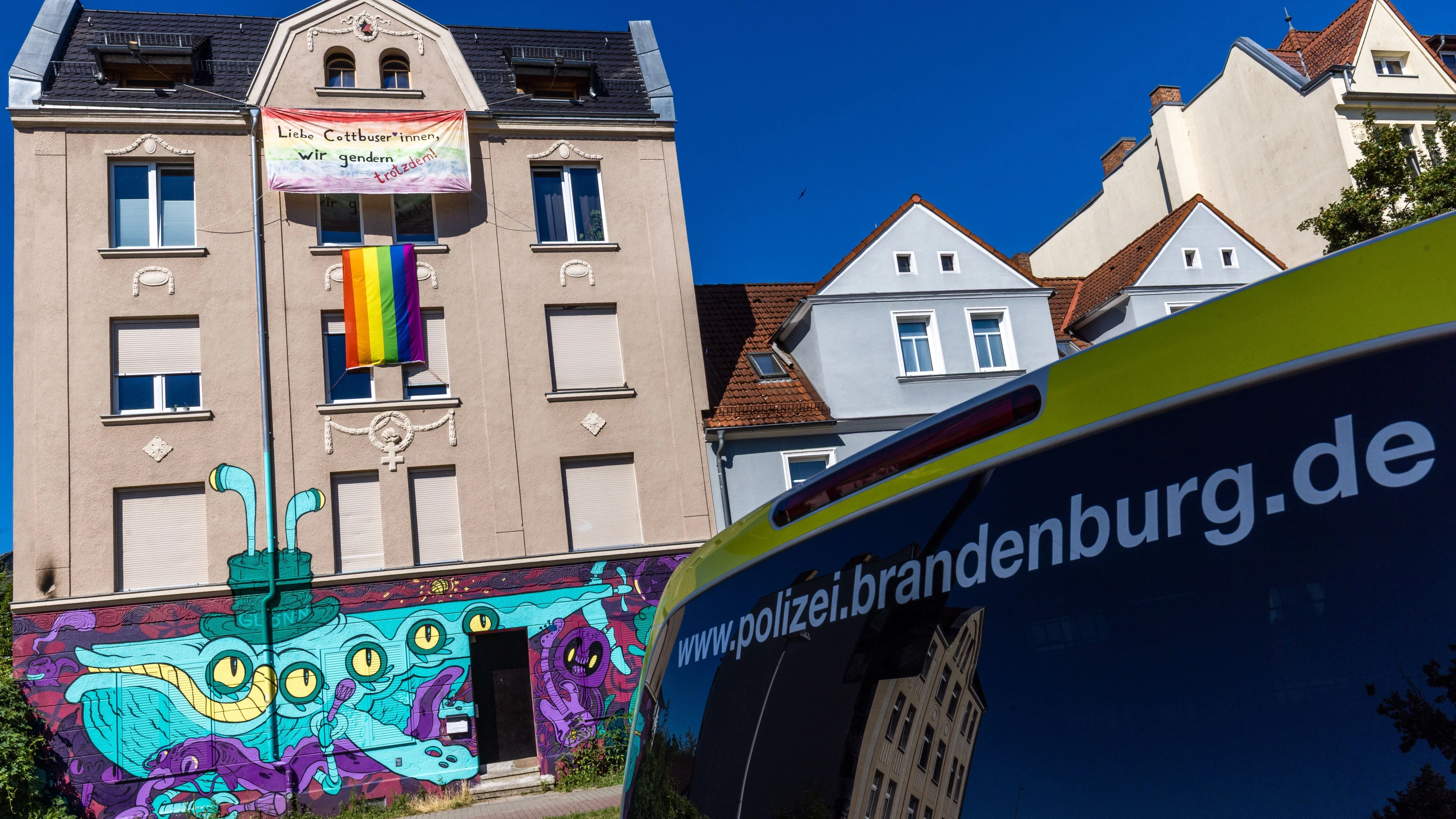 Staatsschutz ermittelt: Brandanschlag in Cottbus auf alternatives Wohnprojekt