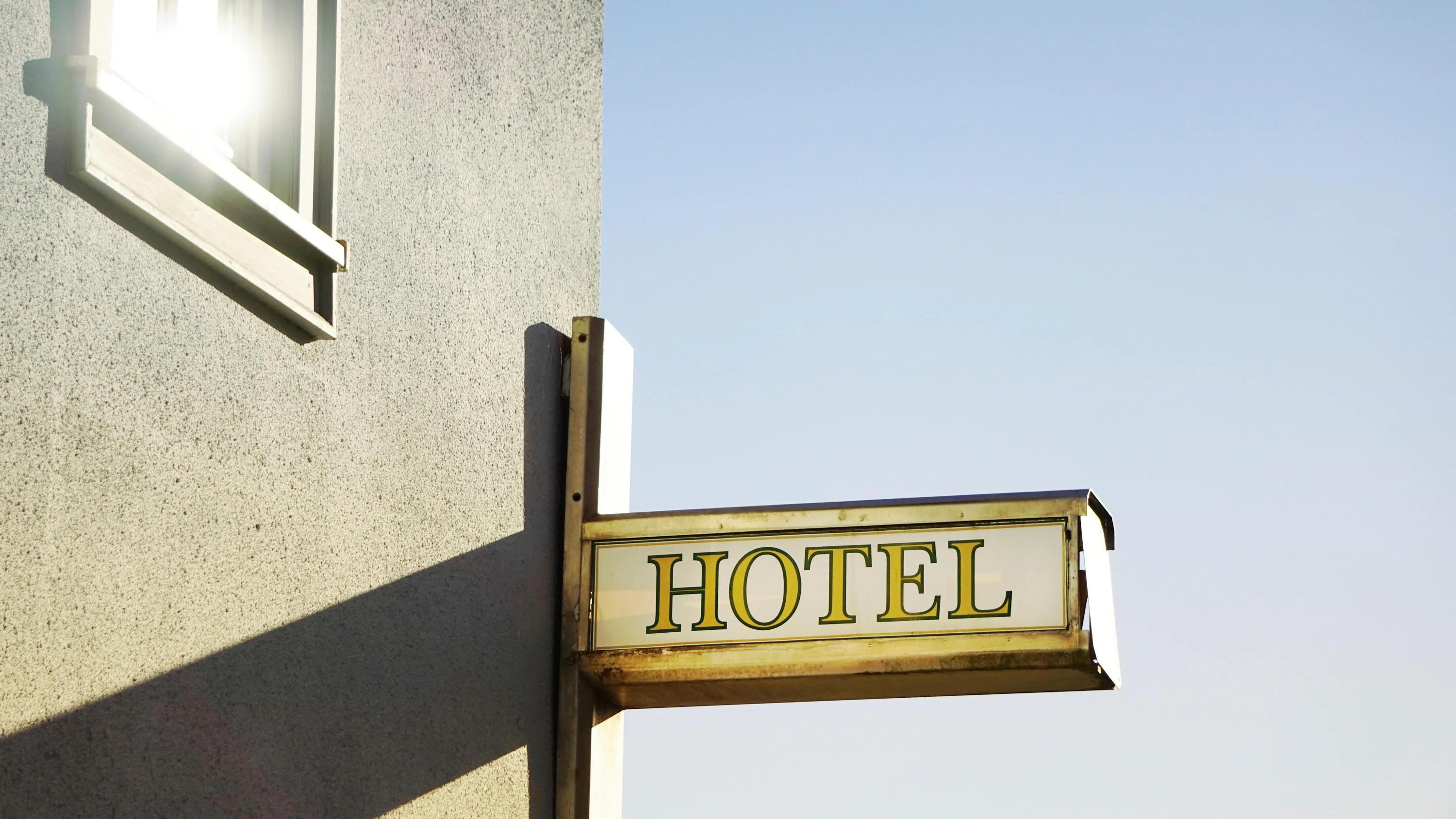 Und wo ist dieses Hotel? - Picture Alliance