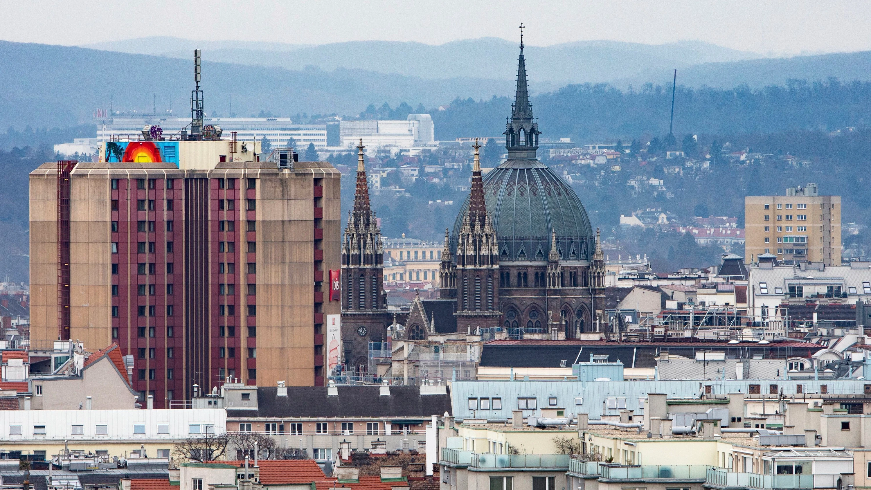 ESC am Samstag in Wien: Häuserzeilen wie ein teilsaniertes Gebiss