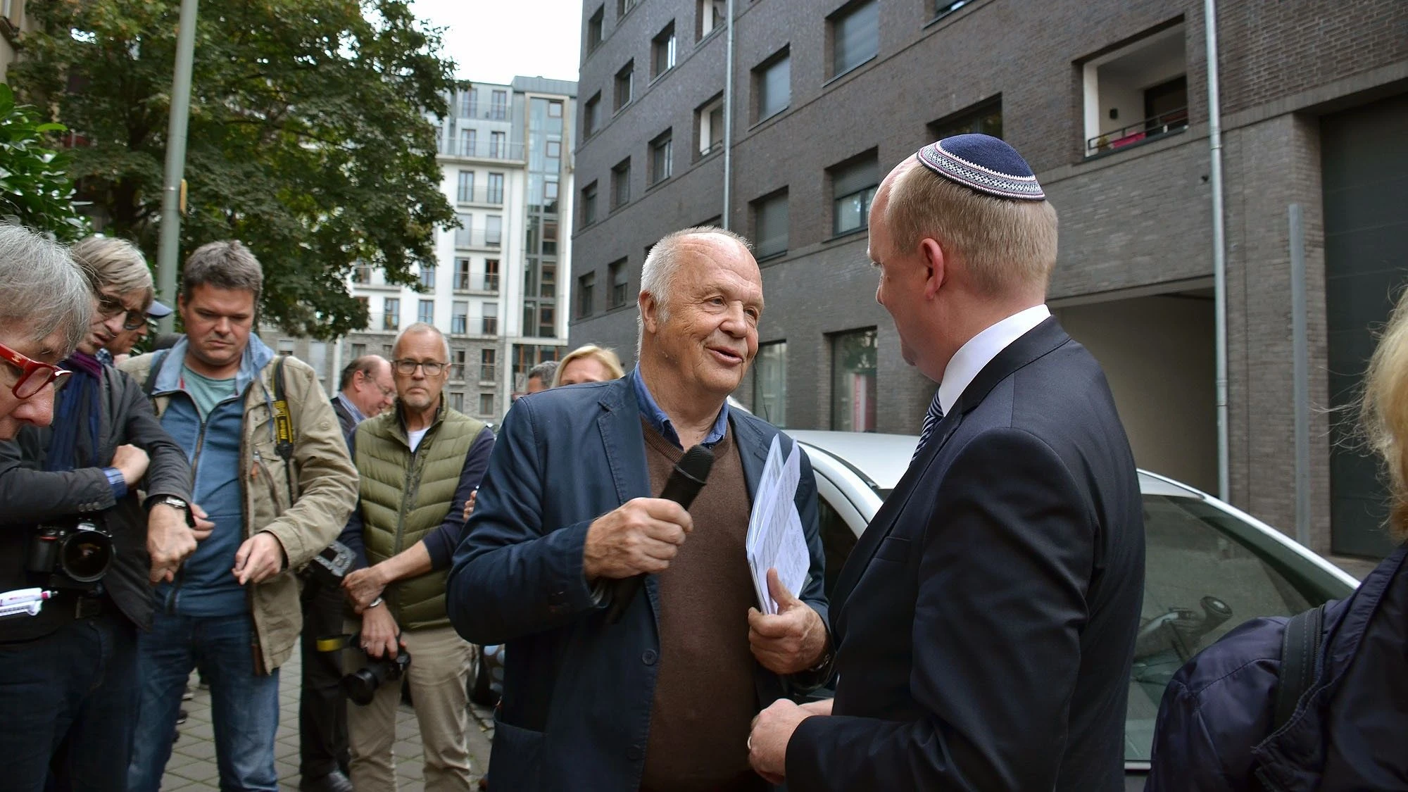 Bild: Stolpersteine-Initiative: Hartmut Schmidt gestorben