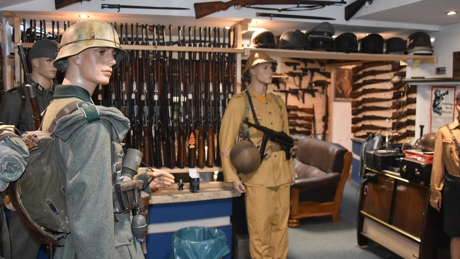 300 scharfe Schusswaffen: Geständnisse im Prozess um Remscheider Waffenarsenal