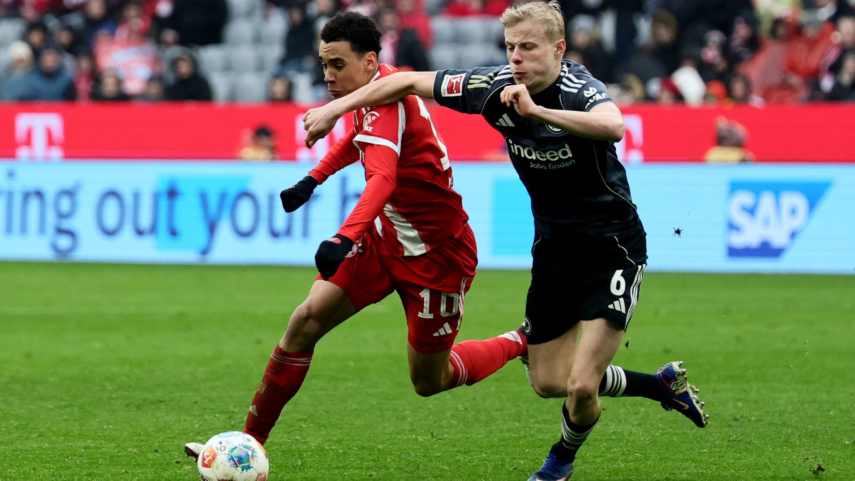 Eintracht-Mittelfeldspieler: Deshalb ist Oscar Højlund des Trainers Liebling