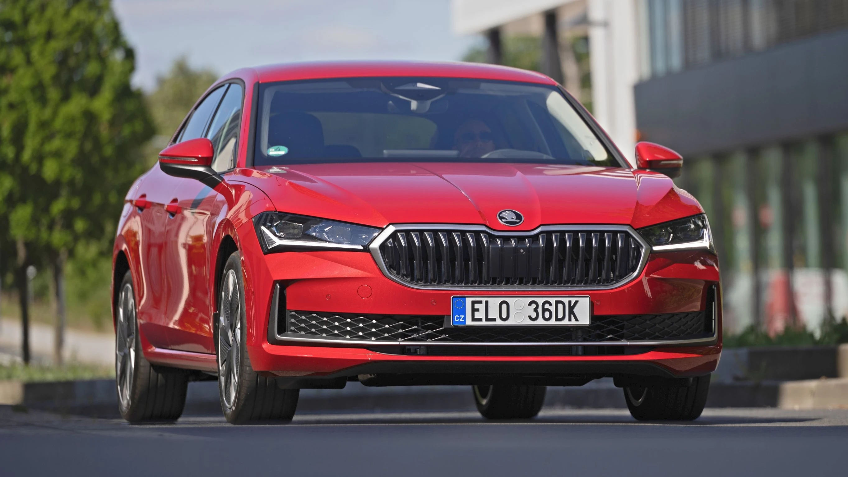 Škoda Superb PHEV: Doppelherz im Dienstwagen