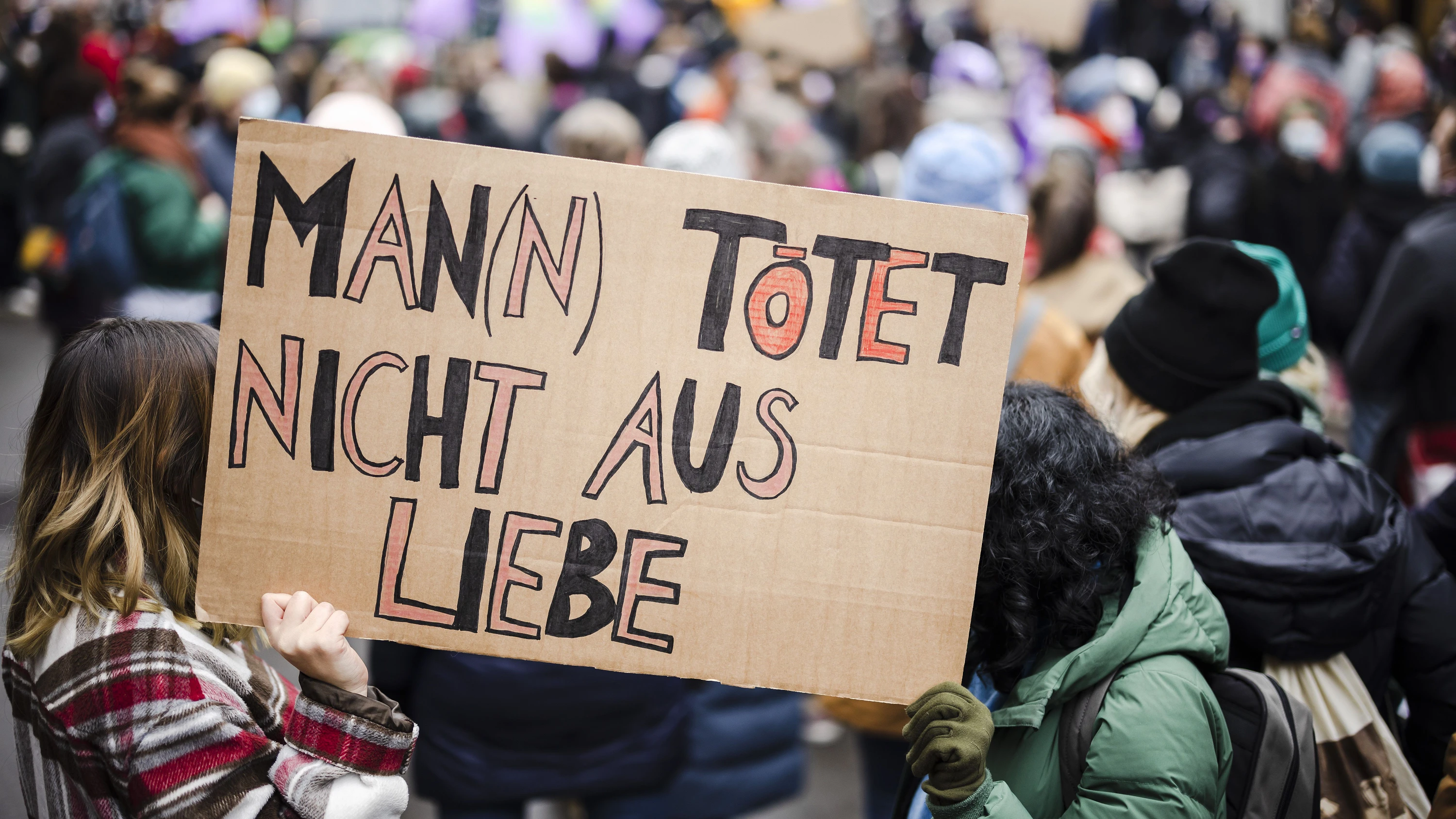 Berichte über Femizide: „Gewalt gegen Frauen ist ein strukturelles Problem“