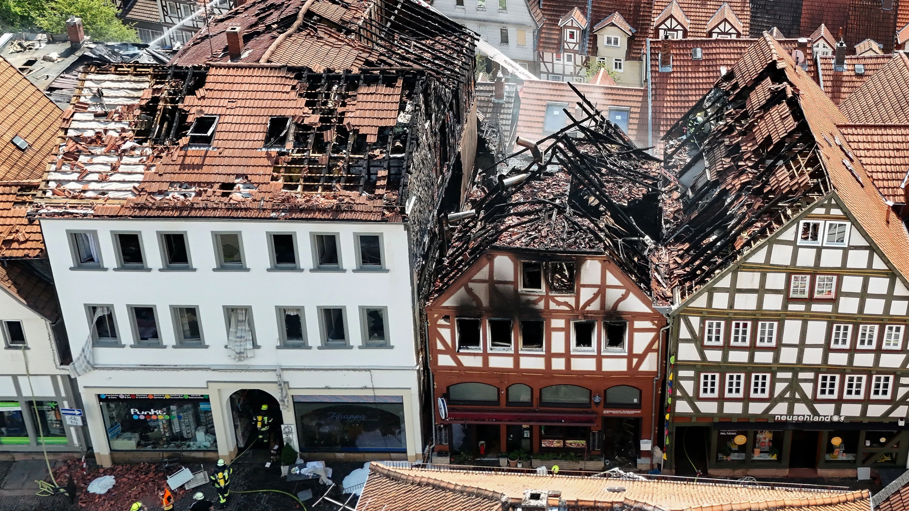 Rhein-Main-Liveblog: Lauterbach: Keine Hinweise auf Brandstiftung in Altstadt