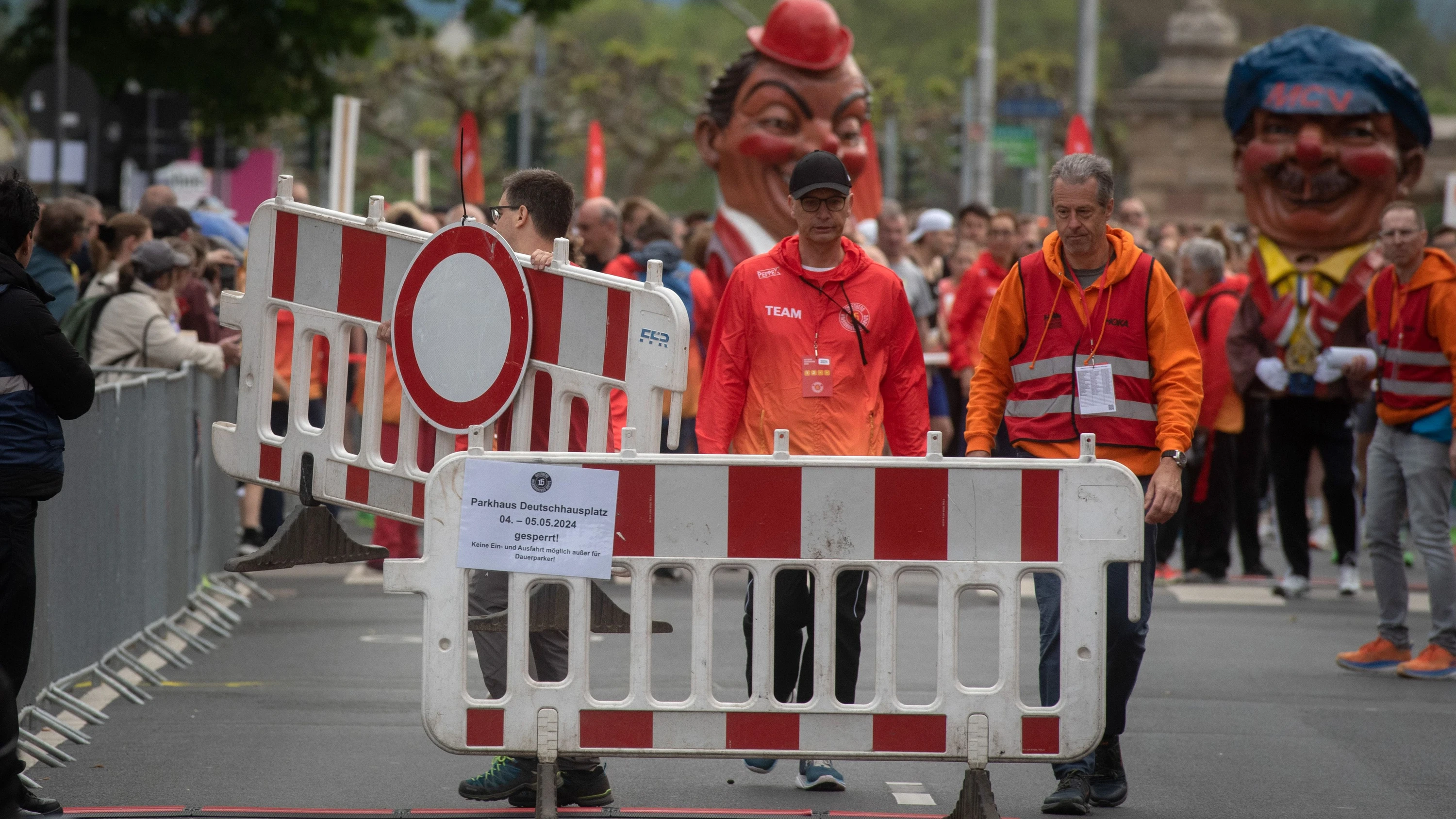 Mainzer Halbmarathon: Laufen wie die Feuerwehr