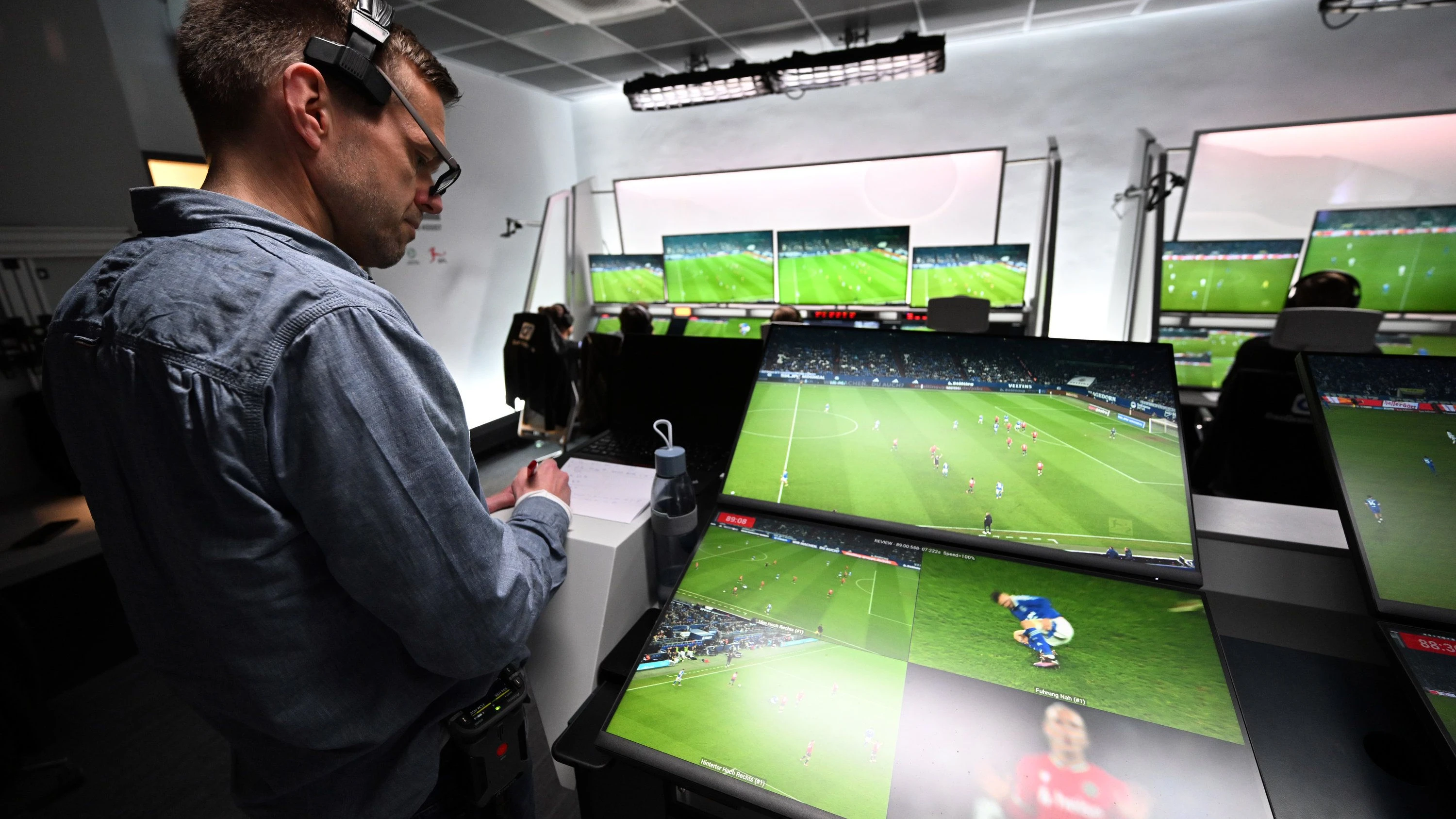 VAR zieht um: „Kölner Keller“ ist ab 2027 Geschichte VAR zieht um: „Kölner Keller“ ist ab 2027 Geschichte