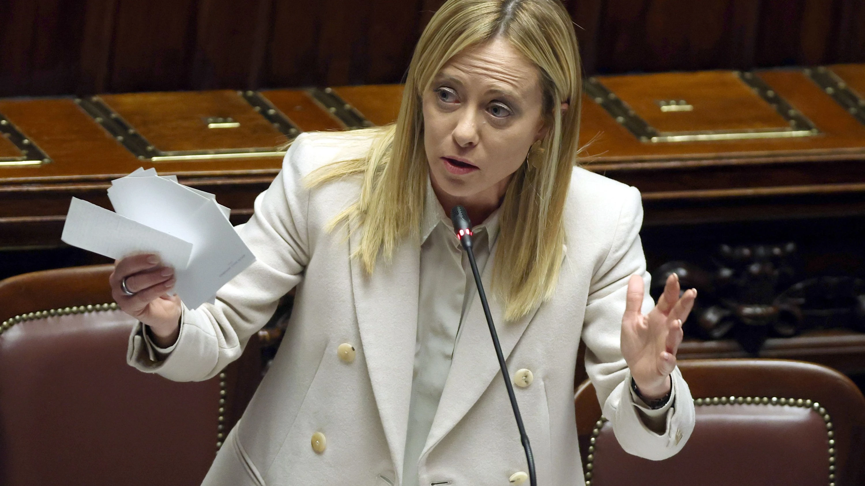 Die italienische Ministerpräsidentin Giorgia Meloni in der Abgeordnetenkammer - dpa