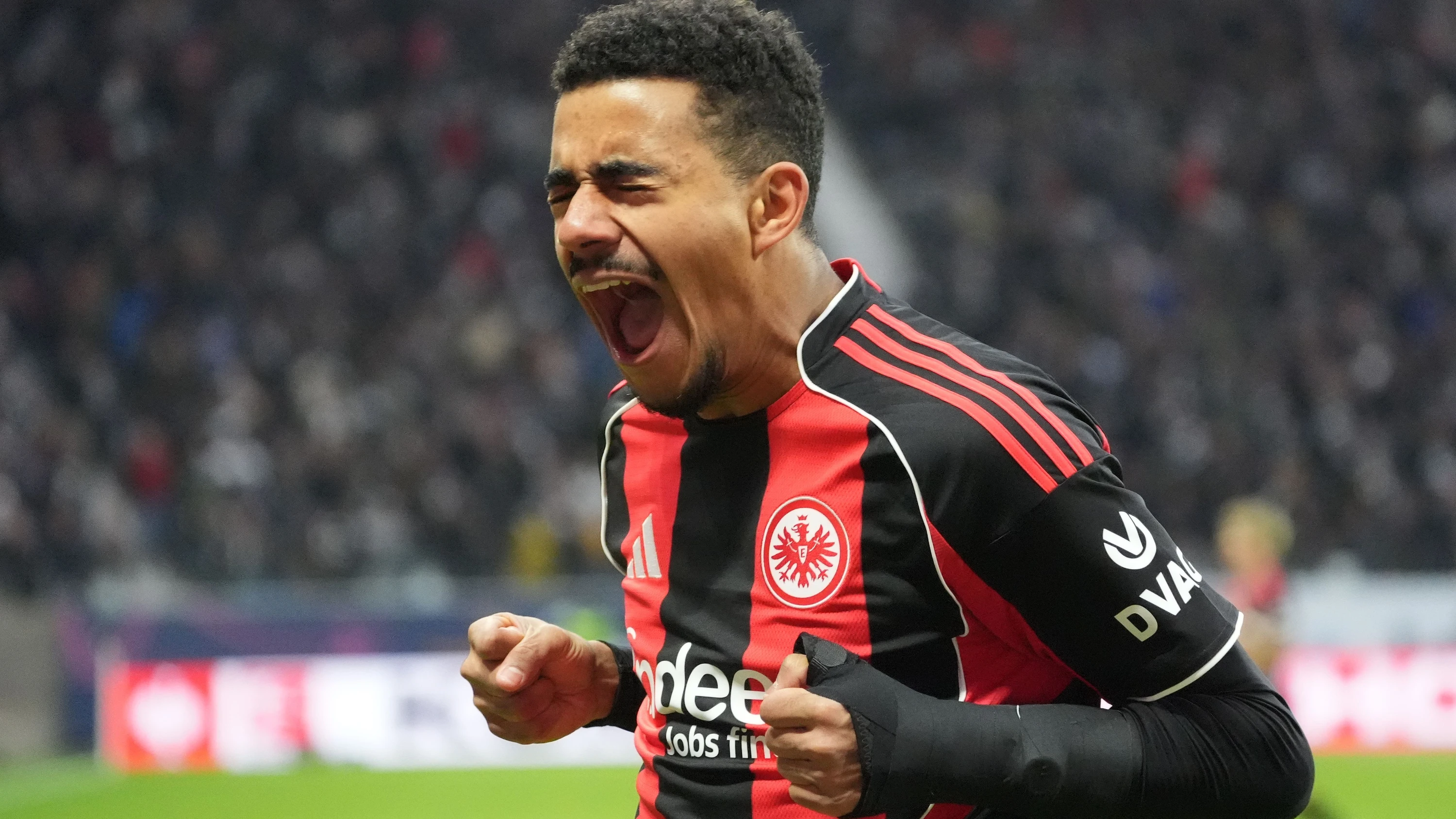 Eintracht siegt deutlich: Ein erster Lichtblick nach schweren Wochen für Frankfurt