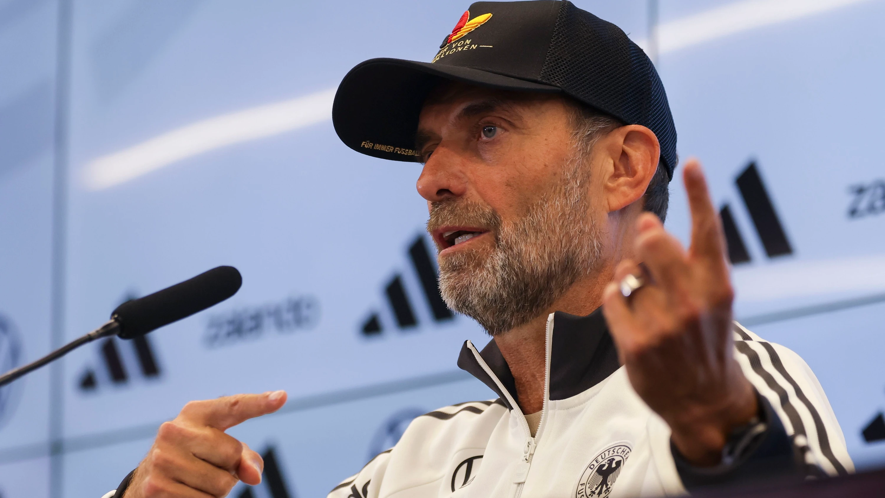 Zeigt den Weg der DFB-Elf an: Jürgen Klopp auf der Pressekonferenz zu seiner ersten Nationalmannschaftsnominierung am 17. September 2026. - EPA
