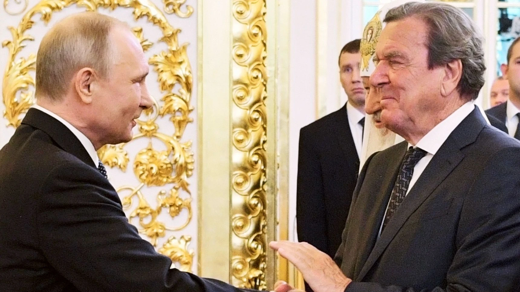 Bild: Liveblog Ukrainekrieg: Gerhard Schröder als Vermittler? Bundesregierung lehnt Putins Vorschlag ab