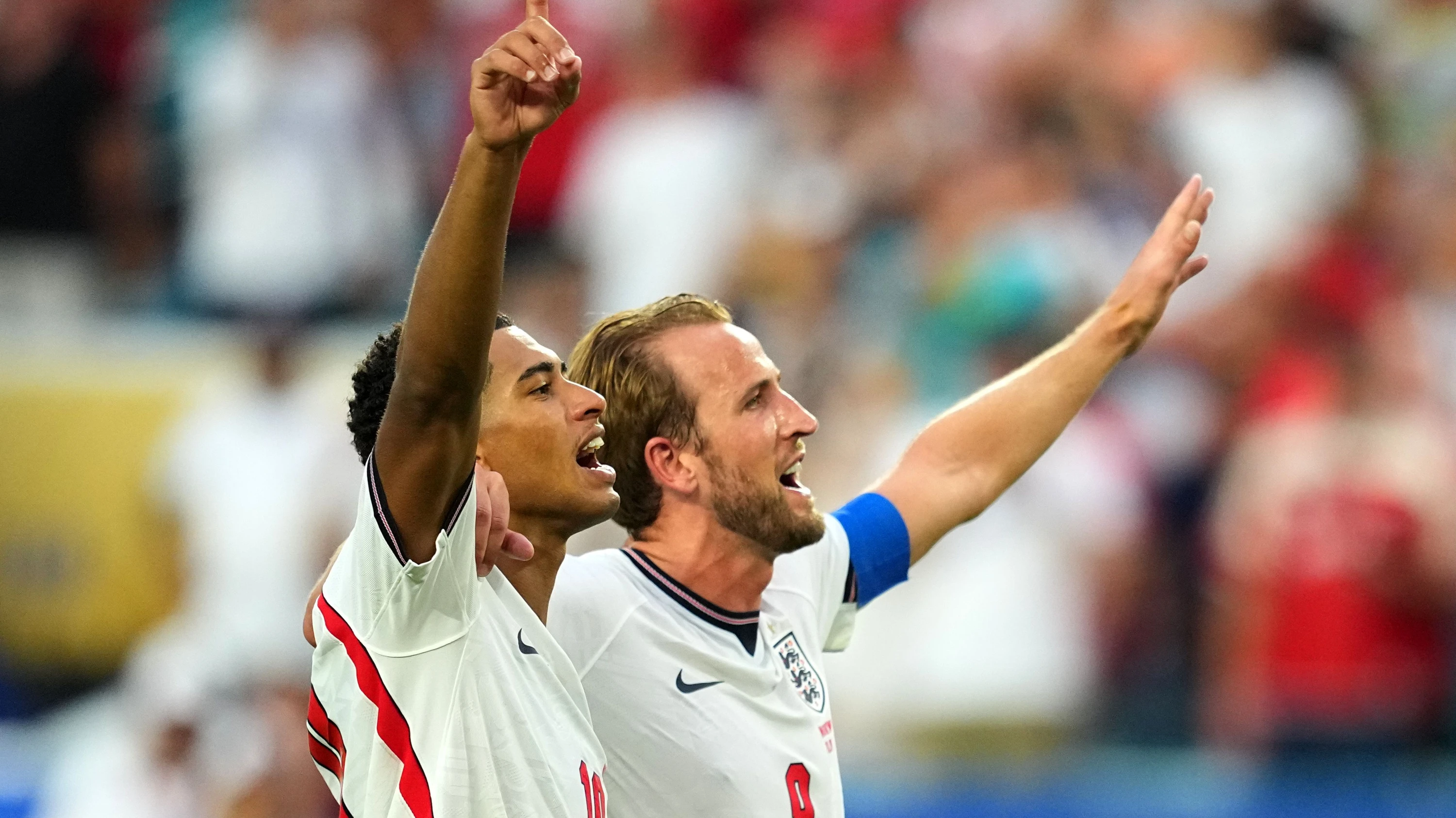 Die beiden englischen Sieggaranten: diesmal traf Jude Bellingham, l., flankiert von Harry Kane - AP Photo/Julio Cortez