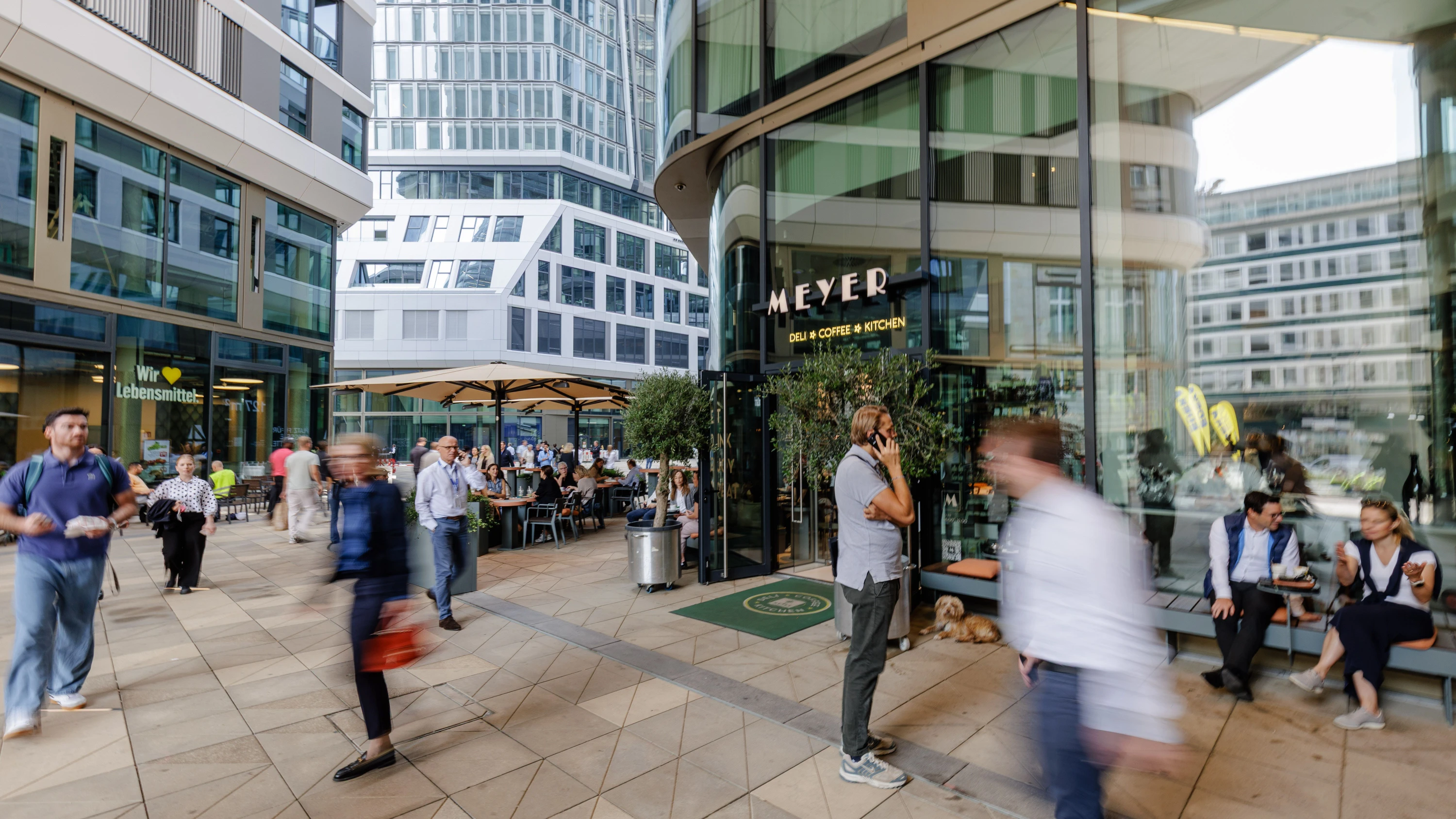 Quartier Four in Frankfurt: Wo der Luxus an Sozialwohnungen grenzt Quartier Four in Frankfurt: Wo der Luxus an Sozialwohnungen grenzt