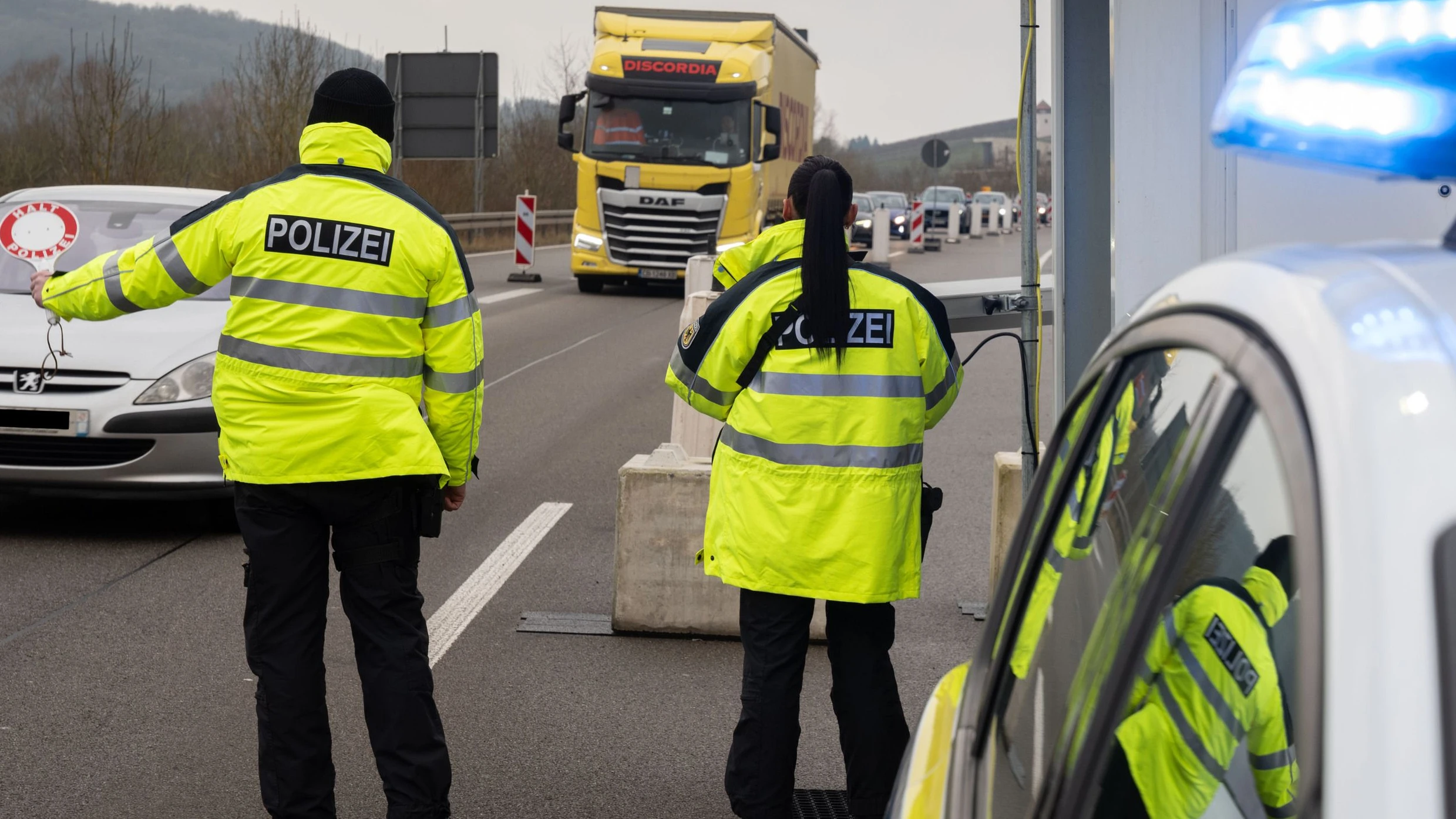 Luxemburgs Innenminister: Grenzkontrollen im Schengenraum wieder abschaffen Luxemburgs Innenminister: Grenzkontrollen im Schengenraum wieder abschaffen