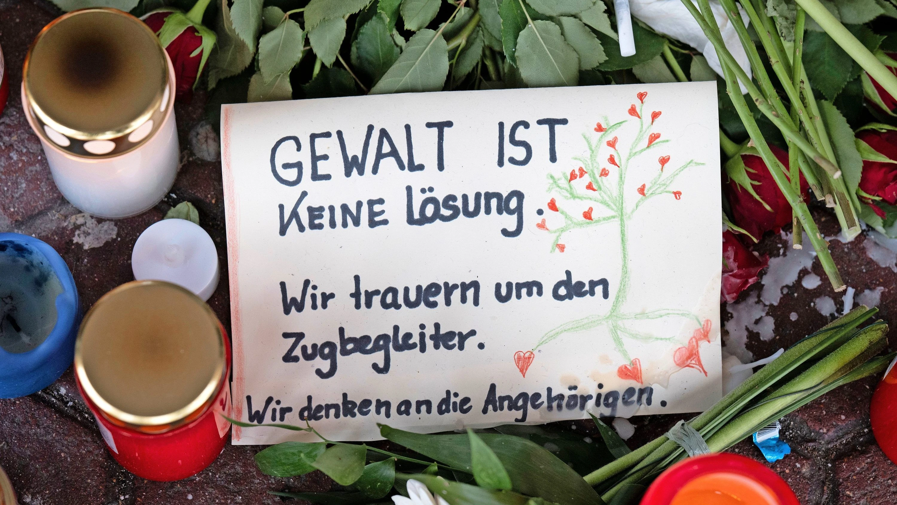 Angriff auf Zugbegleiter: „Der Verlust wiegt unermesslich schwer“