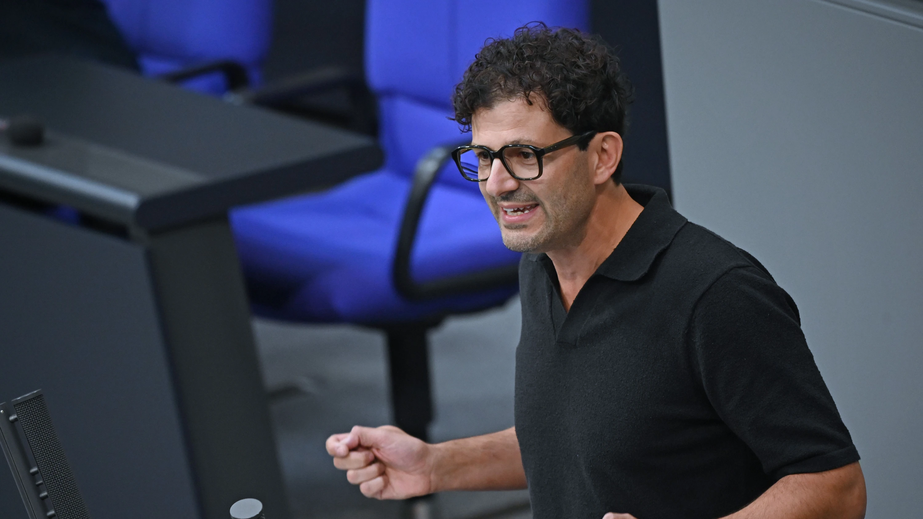 Deutschland-Liveblog: Linksfraktionsvize Pantisano kandidiert für Parteivorsitz Deutschland-Liveblog: Linksfraktionsvize Pantisano kandidiert für Parteivorsitz