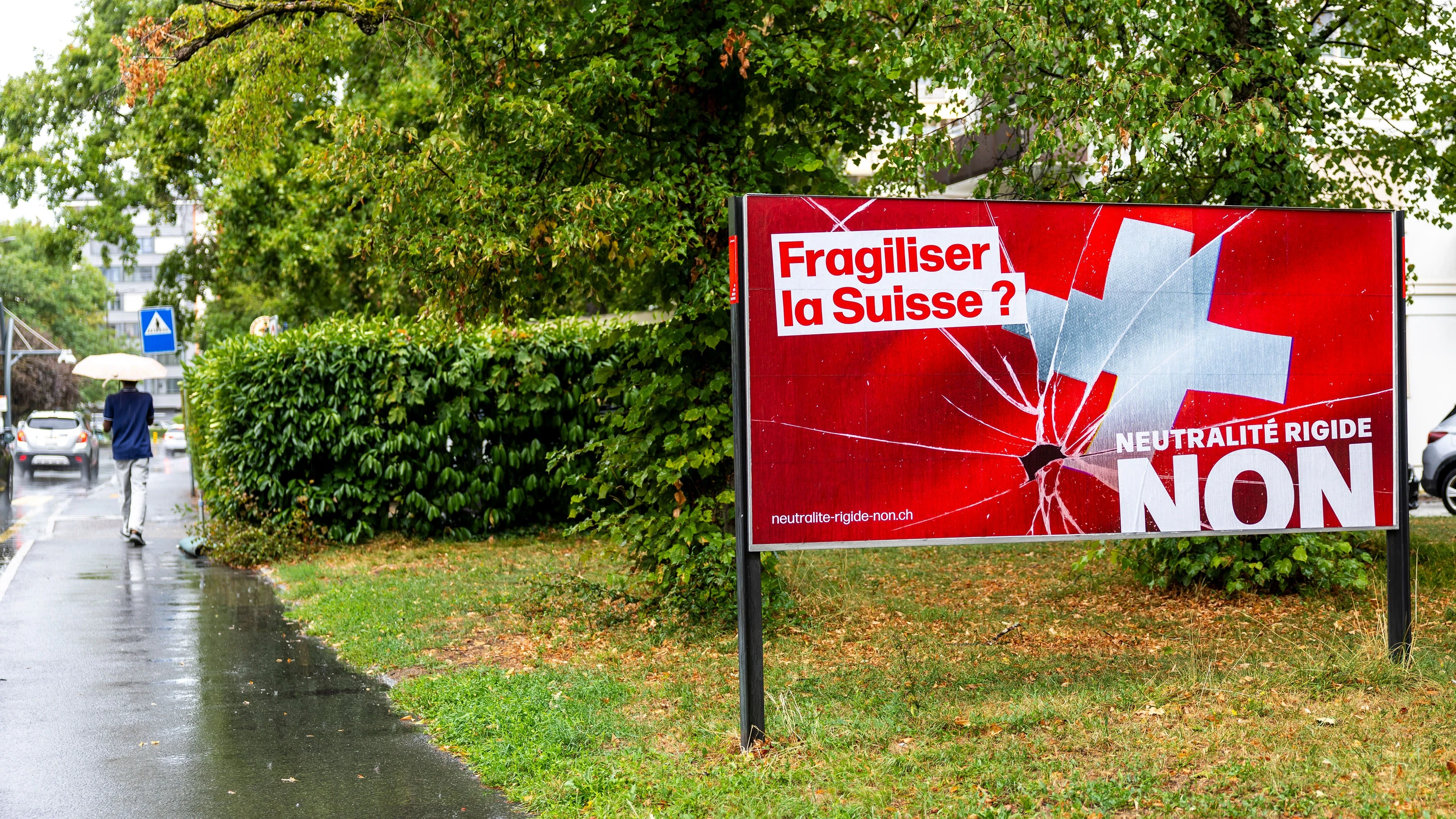 Volksinitiative: Schweizer lehnen strengere Auslegung der Neutralität ab Volksinitiative: Schweizer lehnen strengere Auslegung der Neutralität ab