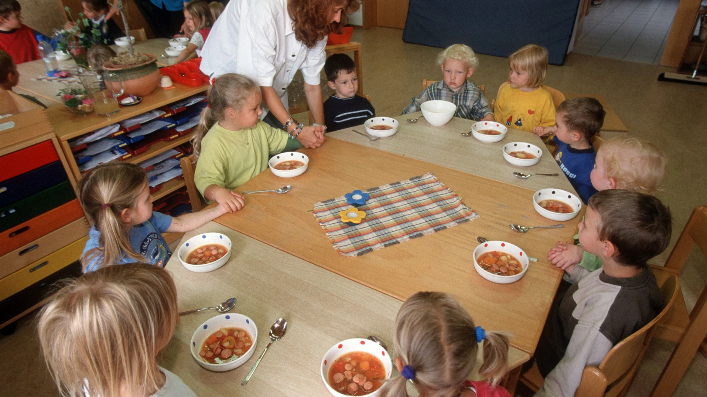 Essstörungen: Wie man mit Kindern über Essen sprechen sollte