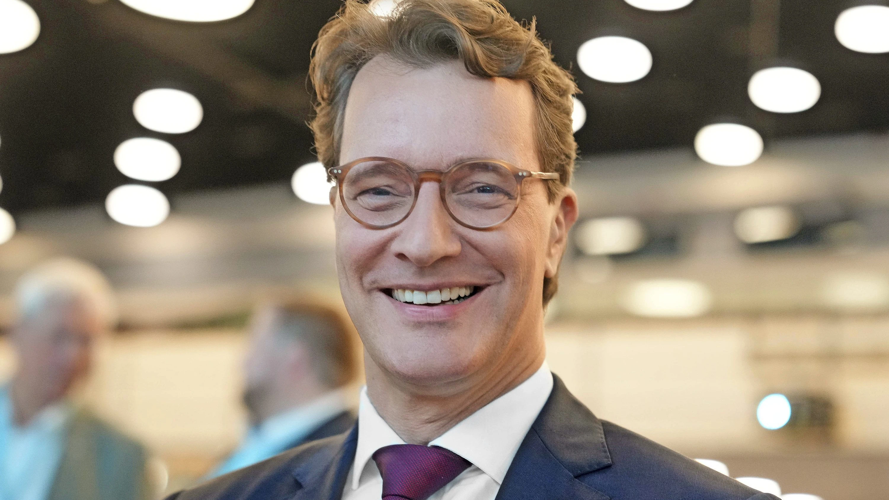 Hendrik Wüst: Vom Haudrauf zum Landesvater Hendrik Wüst: Vom Haudrauf zum Landesvater