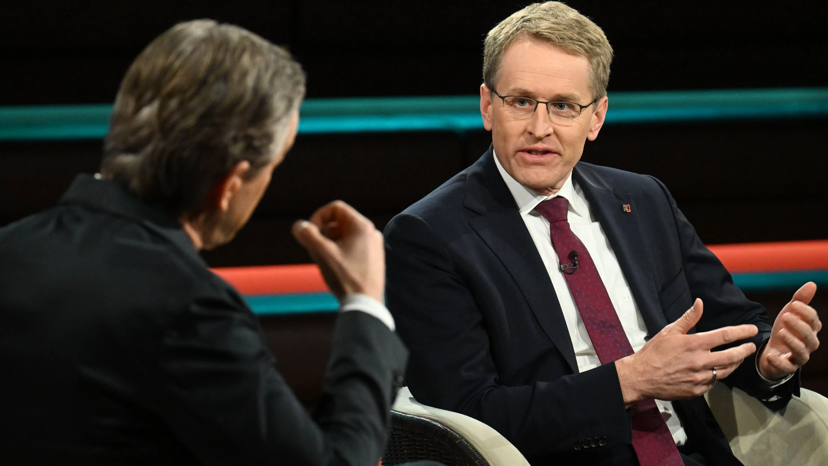 Streit um Aussagen bei Lanz: Daniel Günther weist Abmahnung von Nius zurück