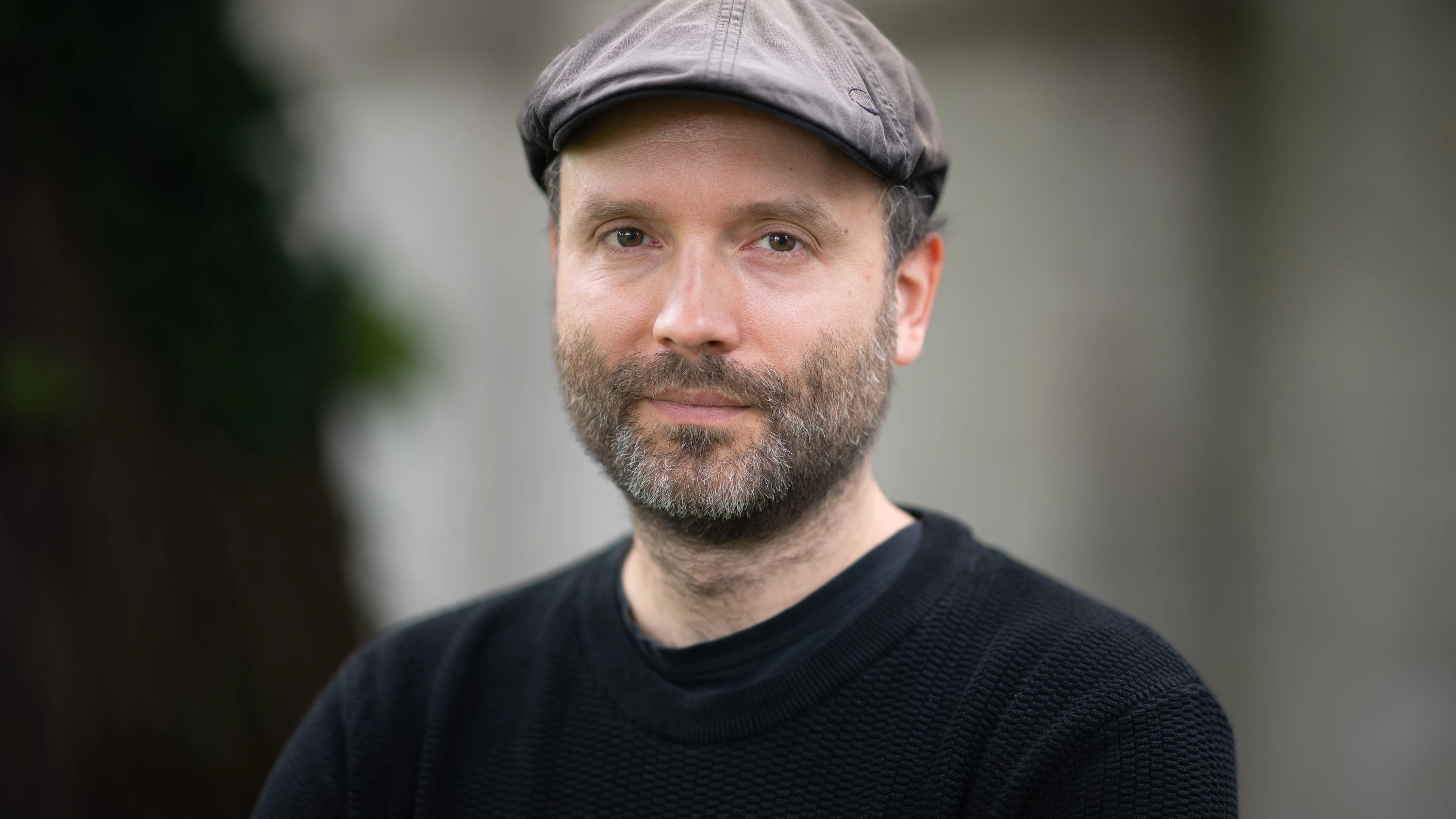 Klagt gemeinsam mit dem Carlsen-Verlag und der Illustratorin Astrid Henn gegen Open AI: der „NEINhorn“-Autor Marc-Uwe Kling. - dpa