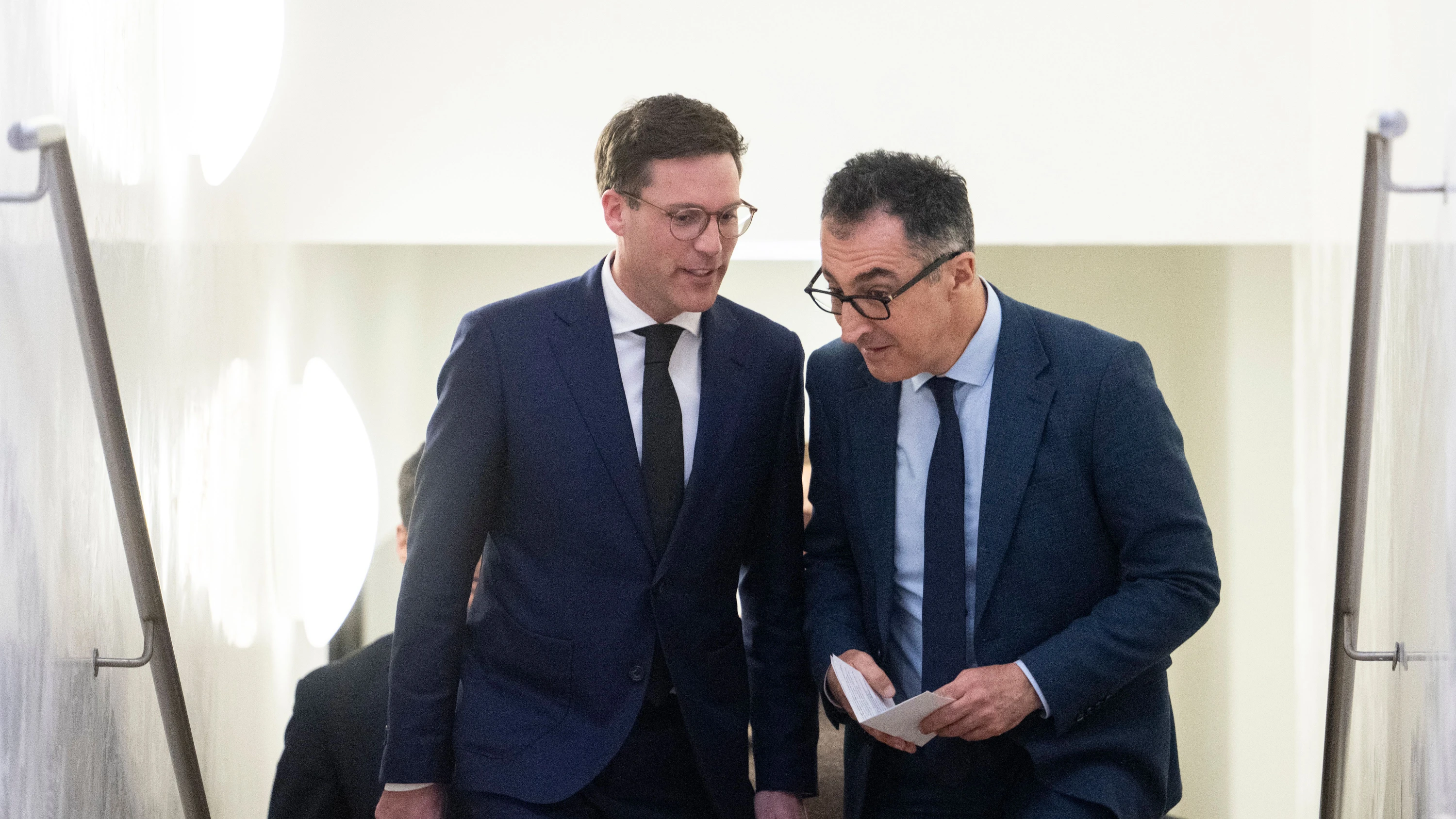 Koalitionsverhandlungen: Grün-schwarzer Stillstand in Stuttgart Koalitionsverhandlungen: Grün-schwarzer Stillstand in Stuttgart