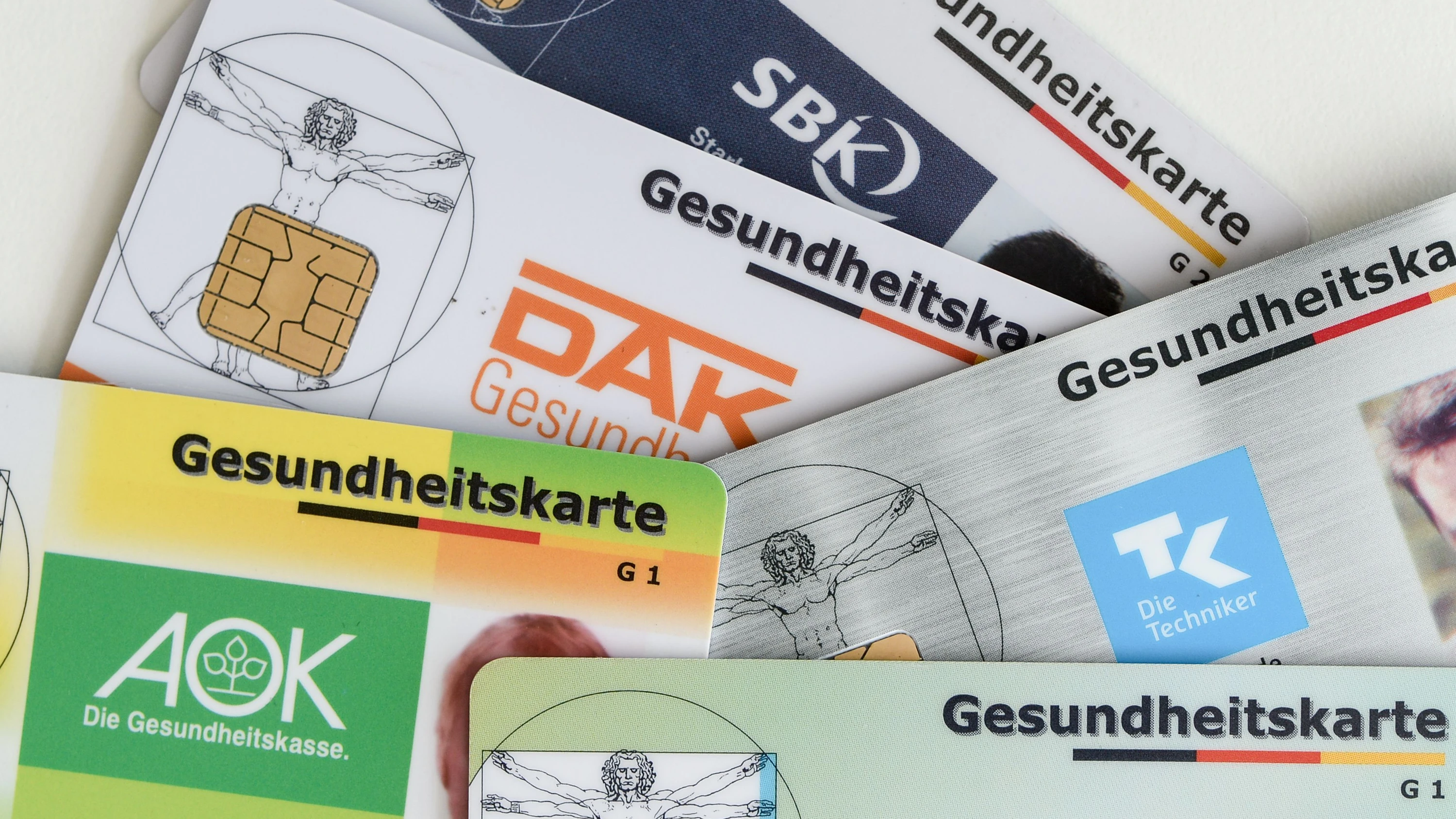 „Wirtschaftsweise“ regen an: Sollen neue Beamte in die Krankenkassen einzahlen?