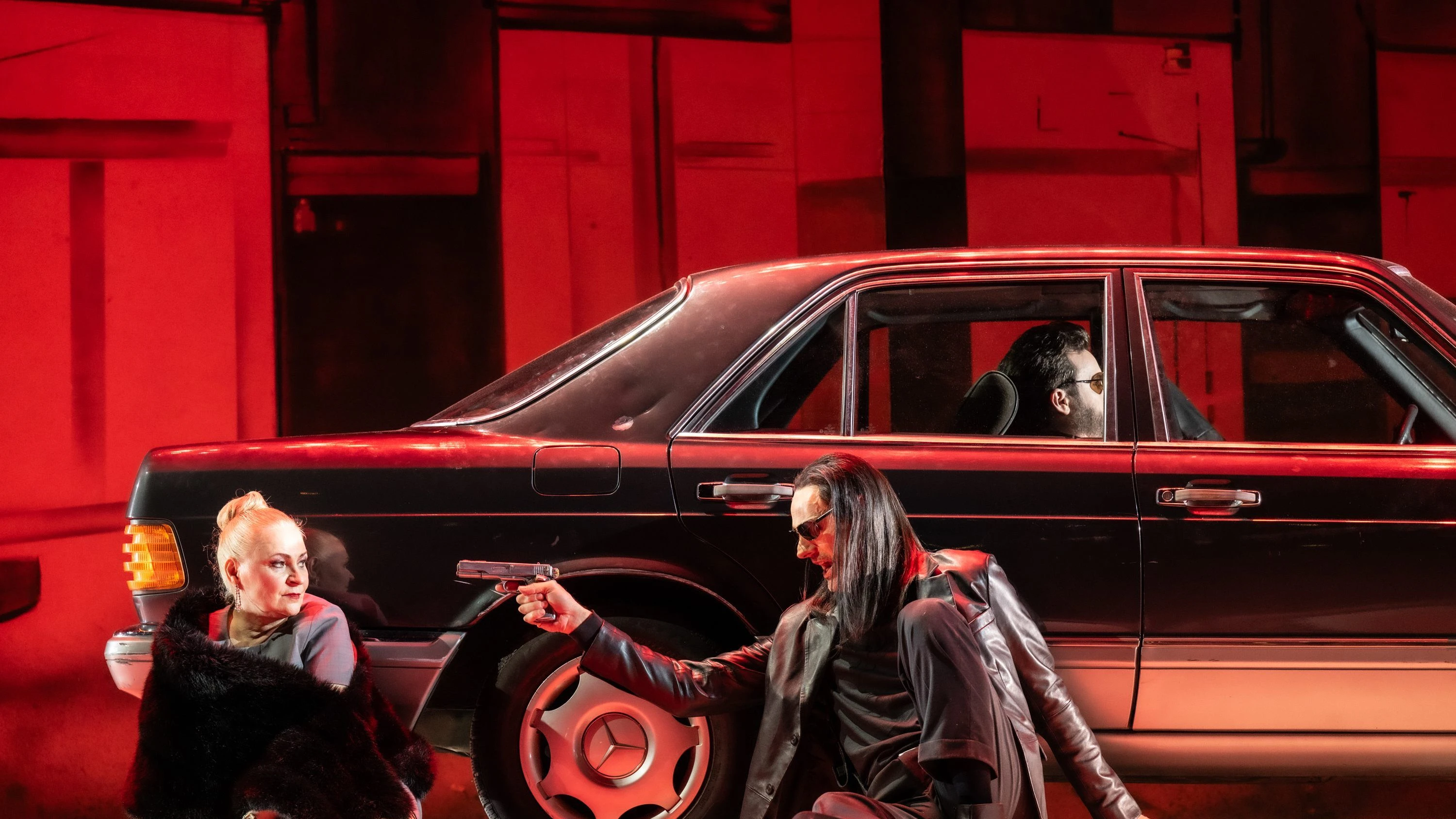 „Frau ohne Schatten“ in Bonn: Aus seinen Taten steigt ein Gericht