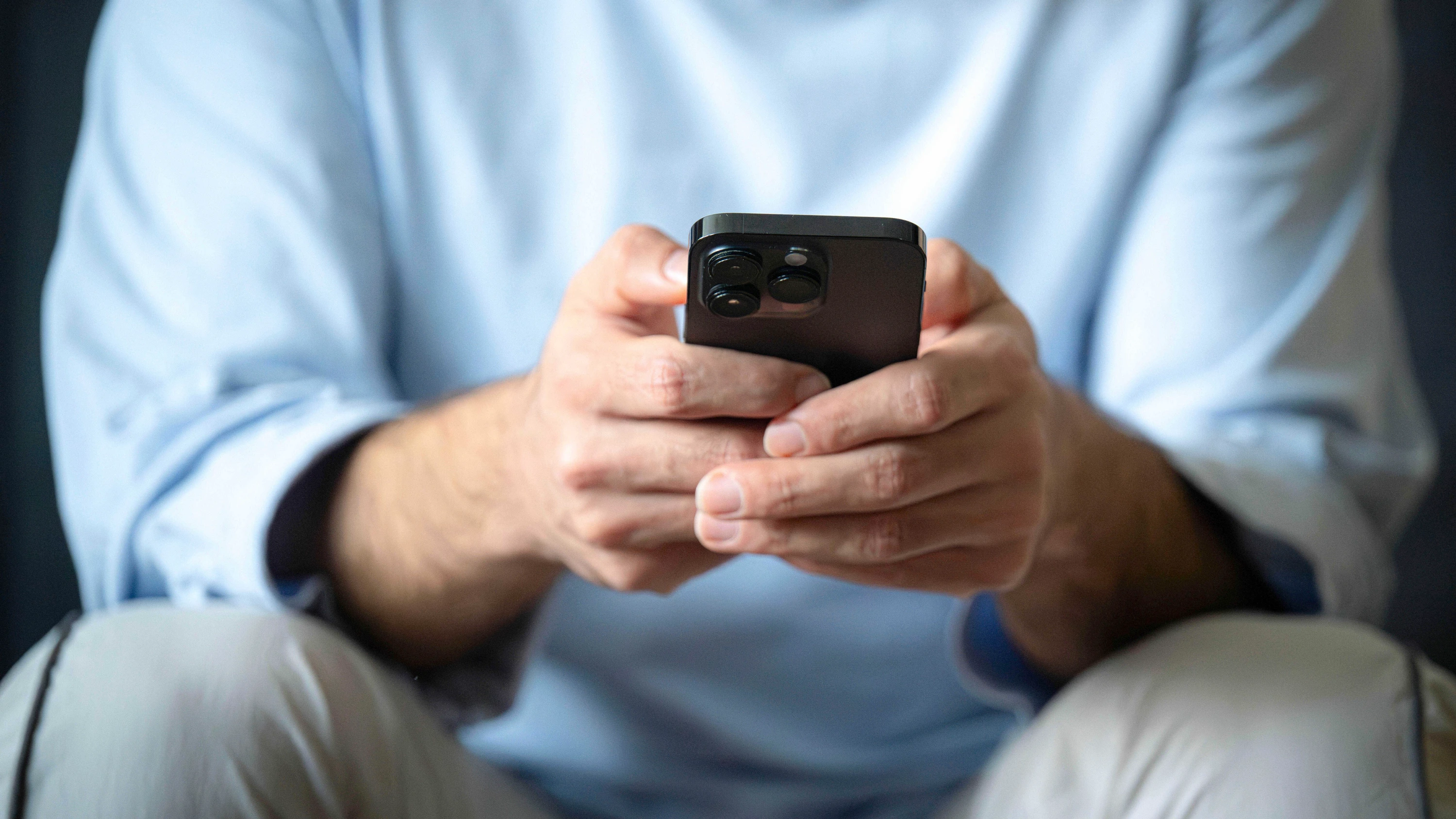 Kinderpornographie: EU einigt sich auf Verlängerung von „Chatkontrolle“ Kinderpornographie: EU einigt sich auf Verlängerung von „Chatkontrolle“