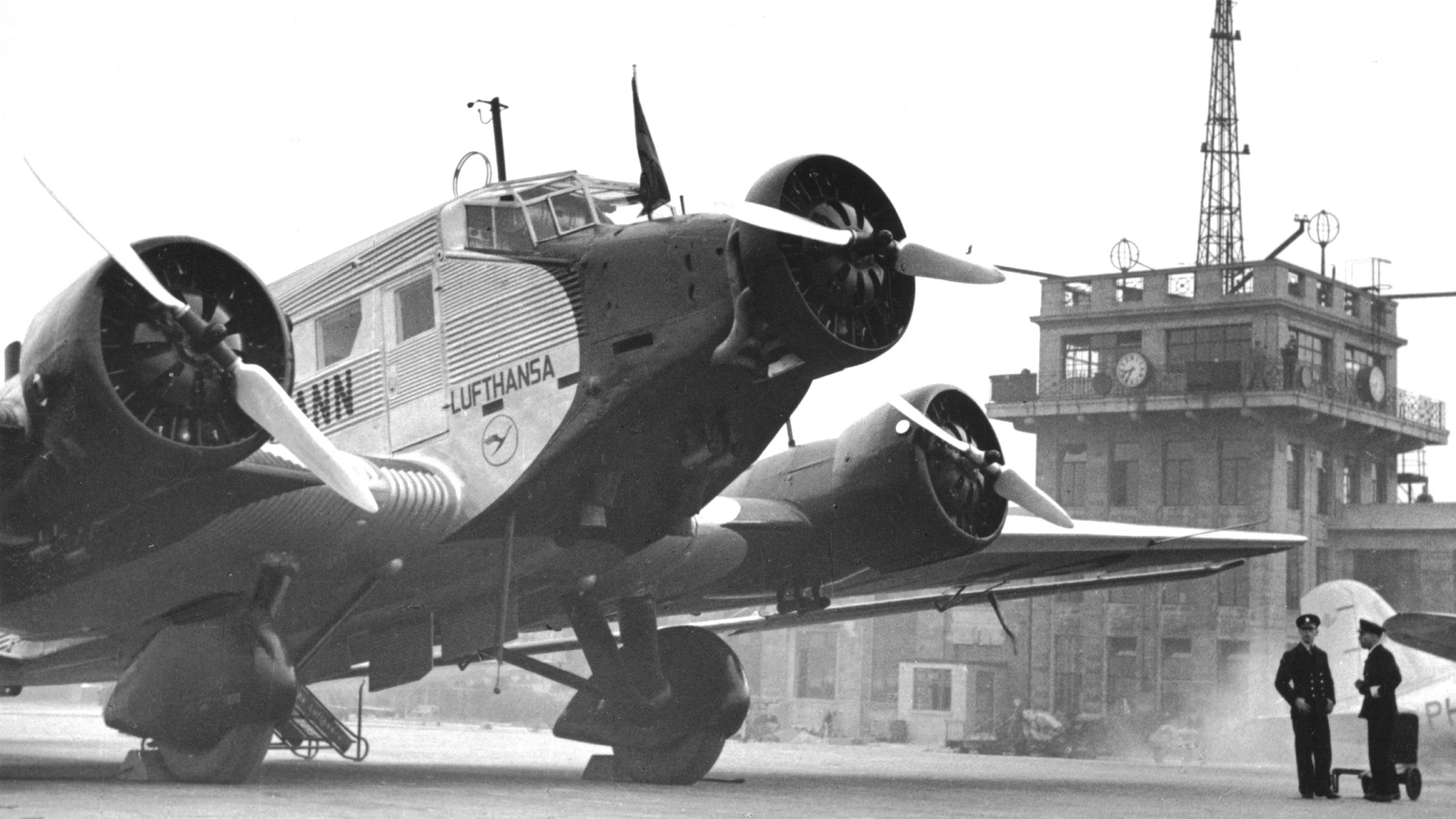 Lufthansa-Geschichte: „Ein Unternehmen des Nationalsozialismus“