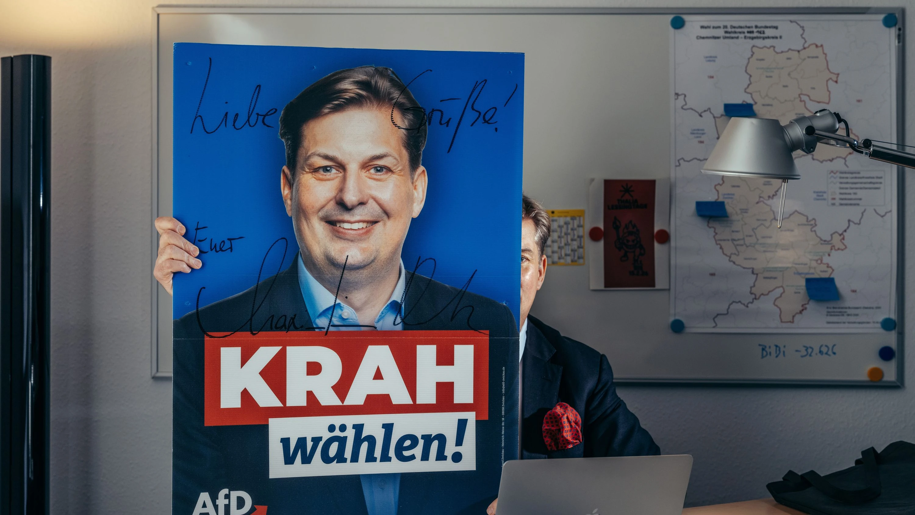Interview mit Maximilian Krah: „Der Begriff der Remigration ist ein Problem“ Interview mit Maximilian Krah: „Der Begriff der Remigration ist ein Problem“